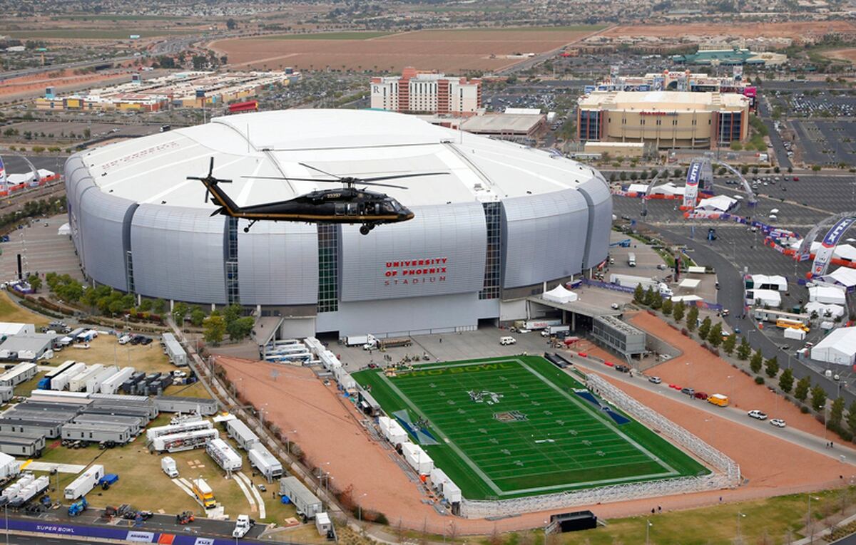 La ciudad de Glendale, sede del Super Bowl, pagó caro por invertir en