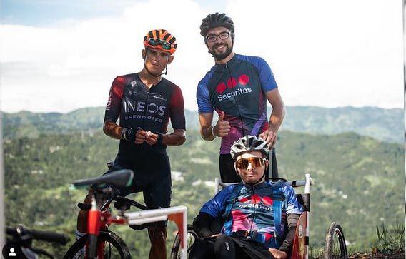 Andrey Amador, Wilbert Méndez y Juan Gutiérrez, se conocieron y son amigos mediante el ciclismo. Andrey y Juan, corrieron para el Comité de Deportes de San José. Tomada de Facebook 