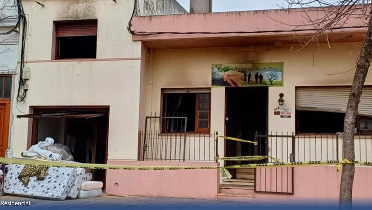 Siete de las víctimas fallecieron en el lugar tras intoxicarse con el humo y tres de ellos murieron posteriormente en un centro médico. Foto: AFP
