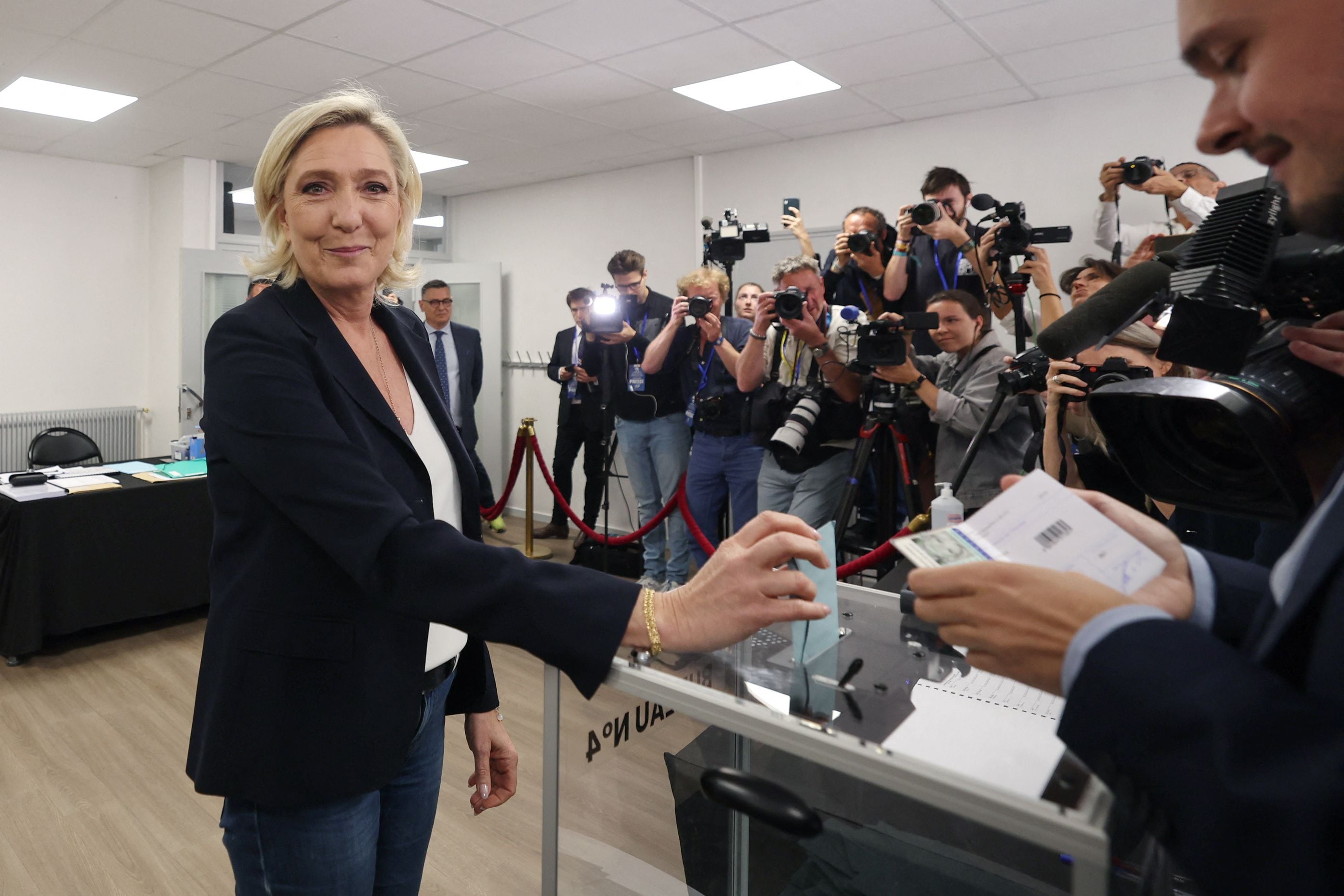 El partido de Marine Le Pen quedó regelado a la tercera fuerza. 