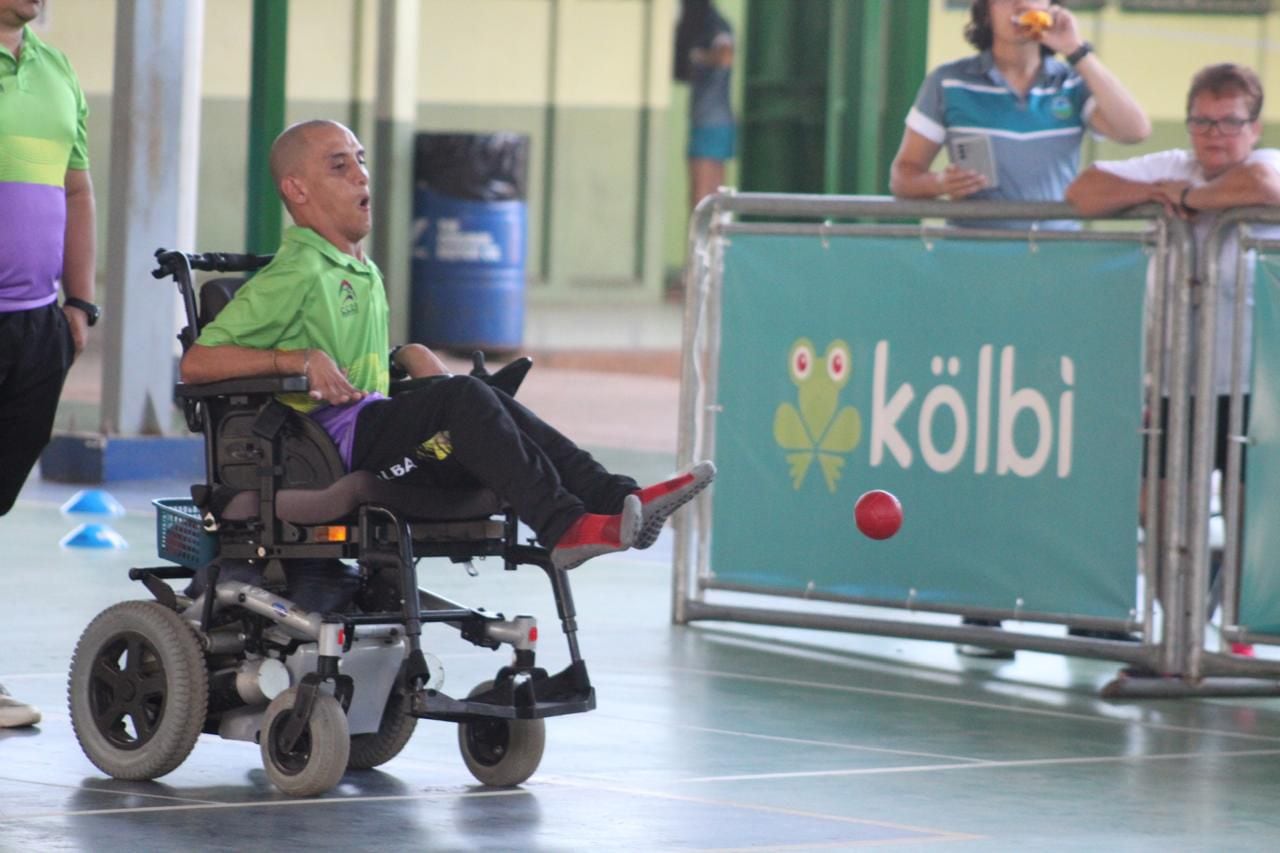 Turrialbeño forja medallas de oro con sus pies en Juegos Nacionales