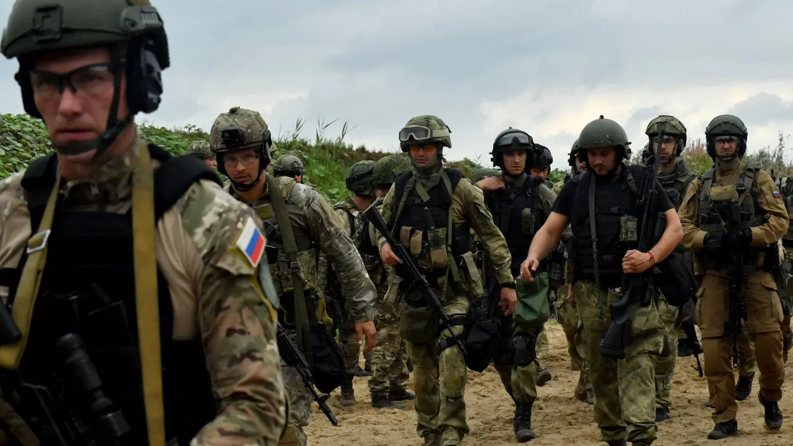 Tropas rusas despliegan su fuerza en el noreste de Járkov, en medio de tensiones crecientes con Ucrania.