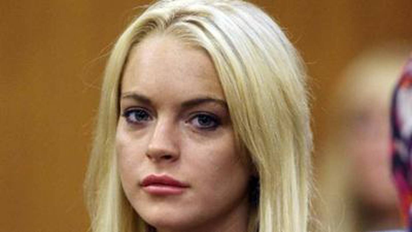 Investigan Clínica De Lindsay Lohan La Nación
