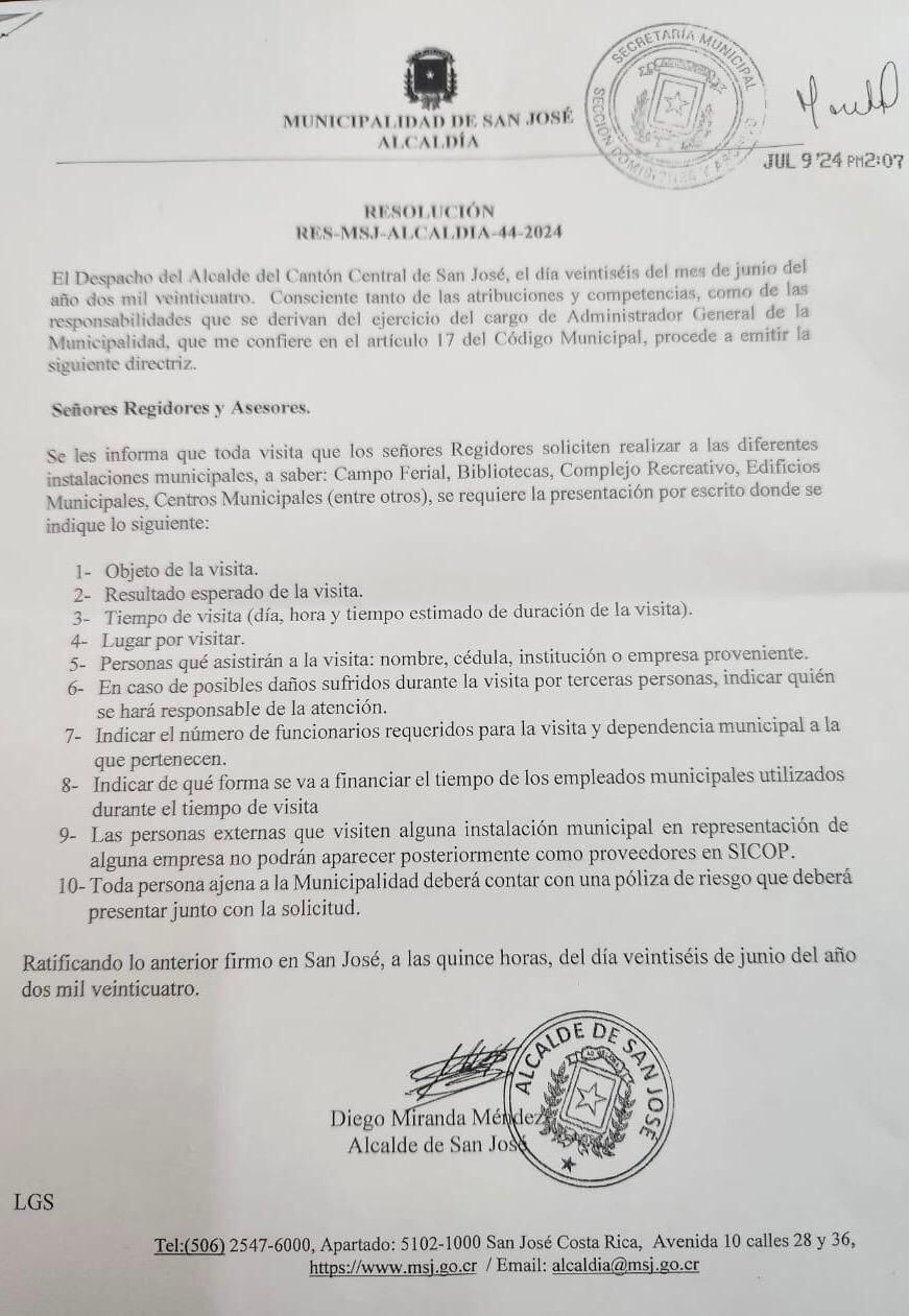 Directriz del alcalde Diego Miranda con la que impuso barreras a los regidores para visitar las instalaciones de la municipalidad capitalina.