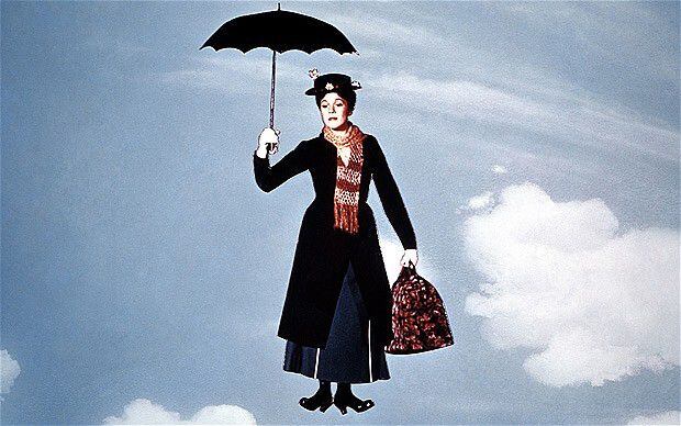 Julie Andrews fue la protagonista, en 1964, de 'Mary Poppins'. 
 
