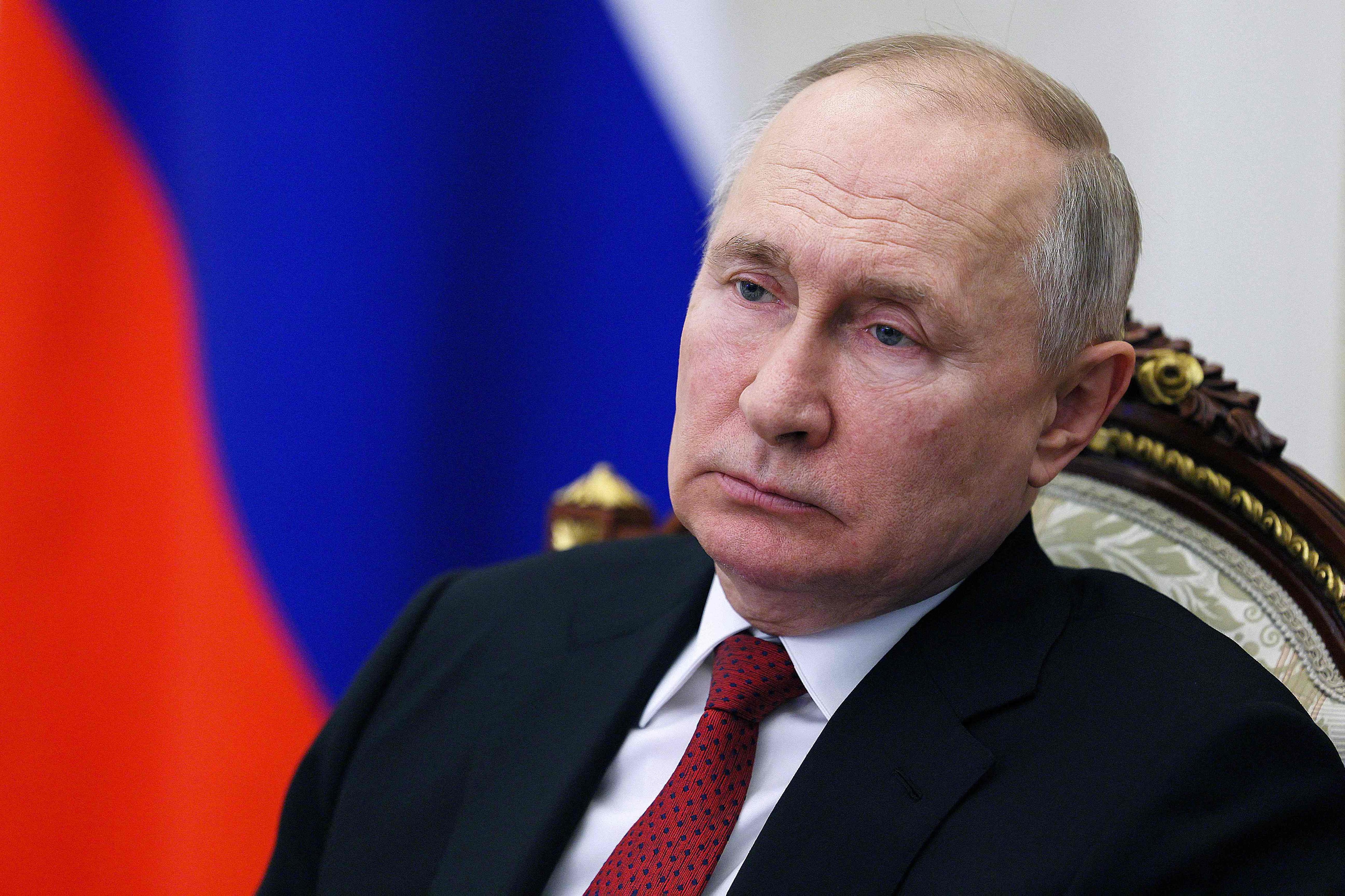 Vladimir Putin, de 70 años, ha gobernado Rusia durante casi dos décadas y media desde la renuncia de Boris Yeltsin en 1999, el primer presidente después del fin de la Unión Soviética.