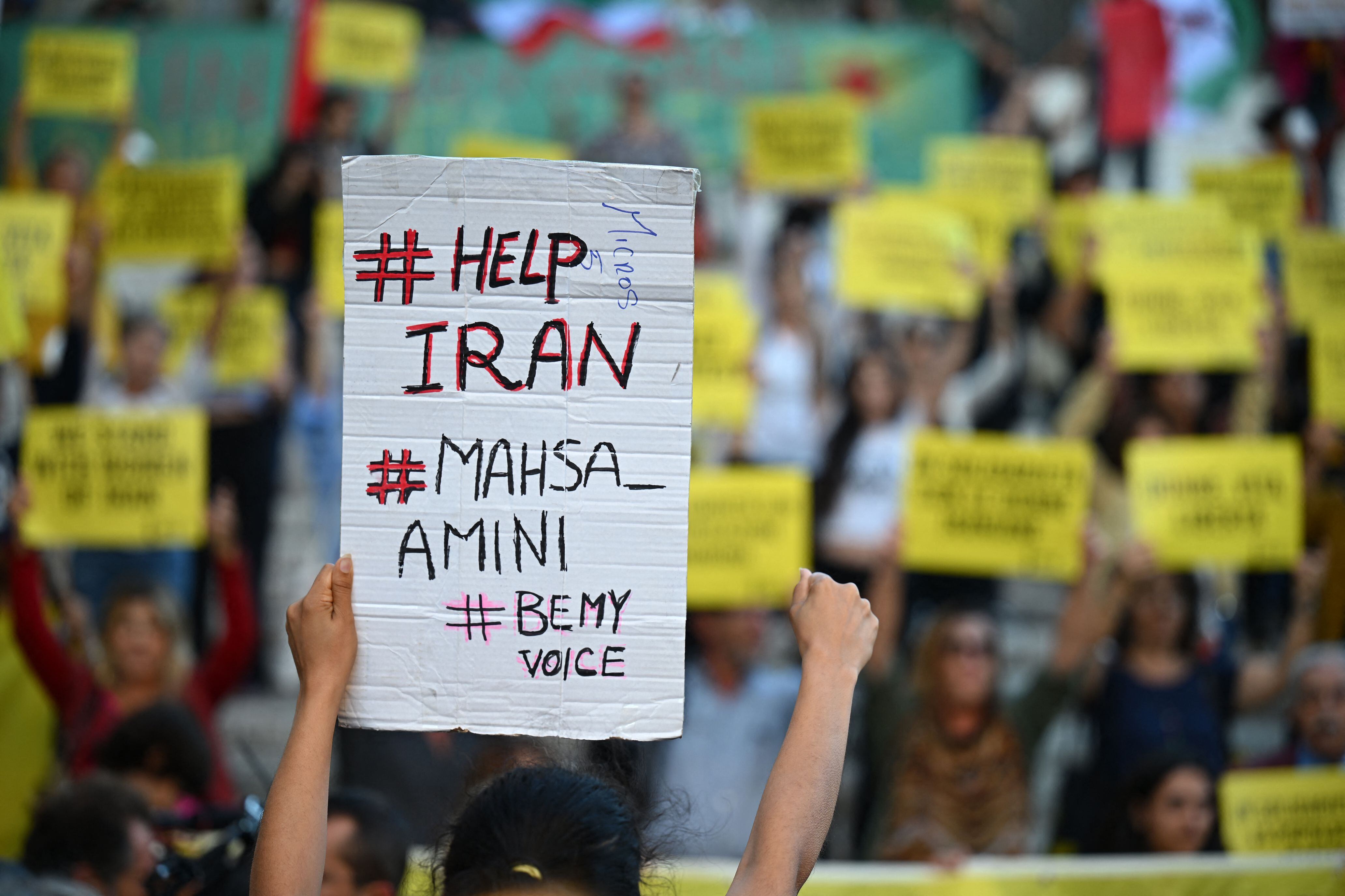 Kurdos iraníes exiliados en Irak bajo el fuego de las protestas por la muerte de Mahsa Amini