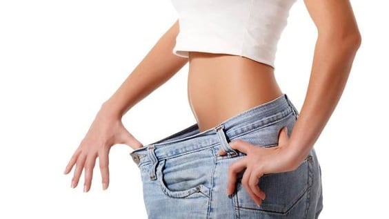 Descubra las razones detrás del bajo y alto peso según la nutricionista Haslyn Martínez, y obtenga consejos prácticos para una salud óptima.