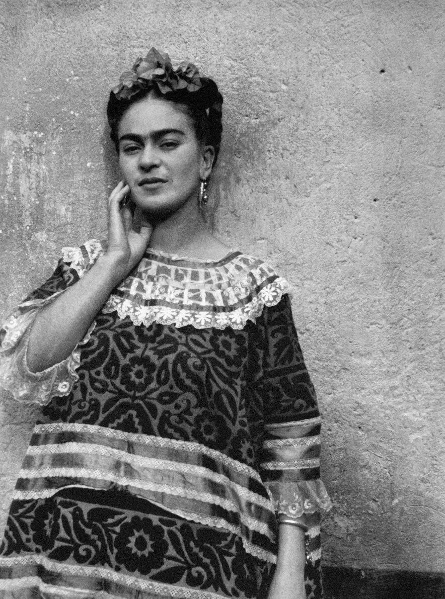 Magdalena Carmen Frida Kahlo Calderón nació el 6 de julio de 1907.  En su vida sufrió mucho debido a problemas de salud derivados de la poliomielitis y por causa de un grave accidente de tránsito.  Falleció el 13 de julio de 1954. Foto: Archivo.