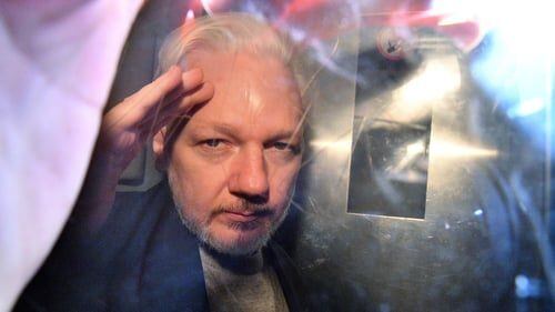 Julian Assange se declaró culpable este martes como parte de un acuerdo con la justicia de EE. UU. (Foto: RTE)