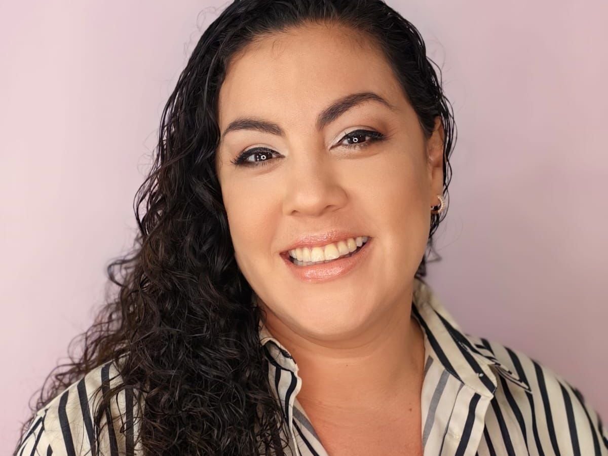 Melissa Romero Chaves, costarricense con un doctorado en Matemática, especializada en Ciencias Biomatemáticas. Es fundadora y directora de la Fundación Pollitos de Hierro.