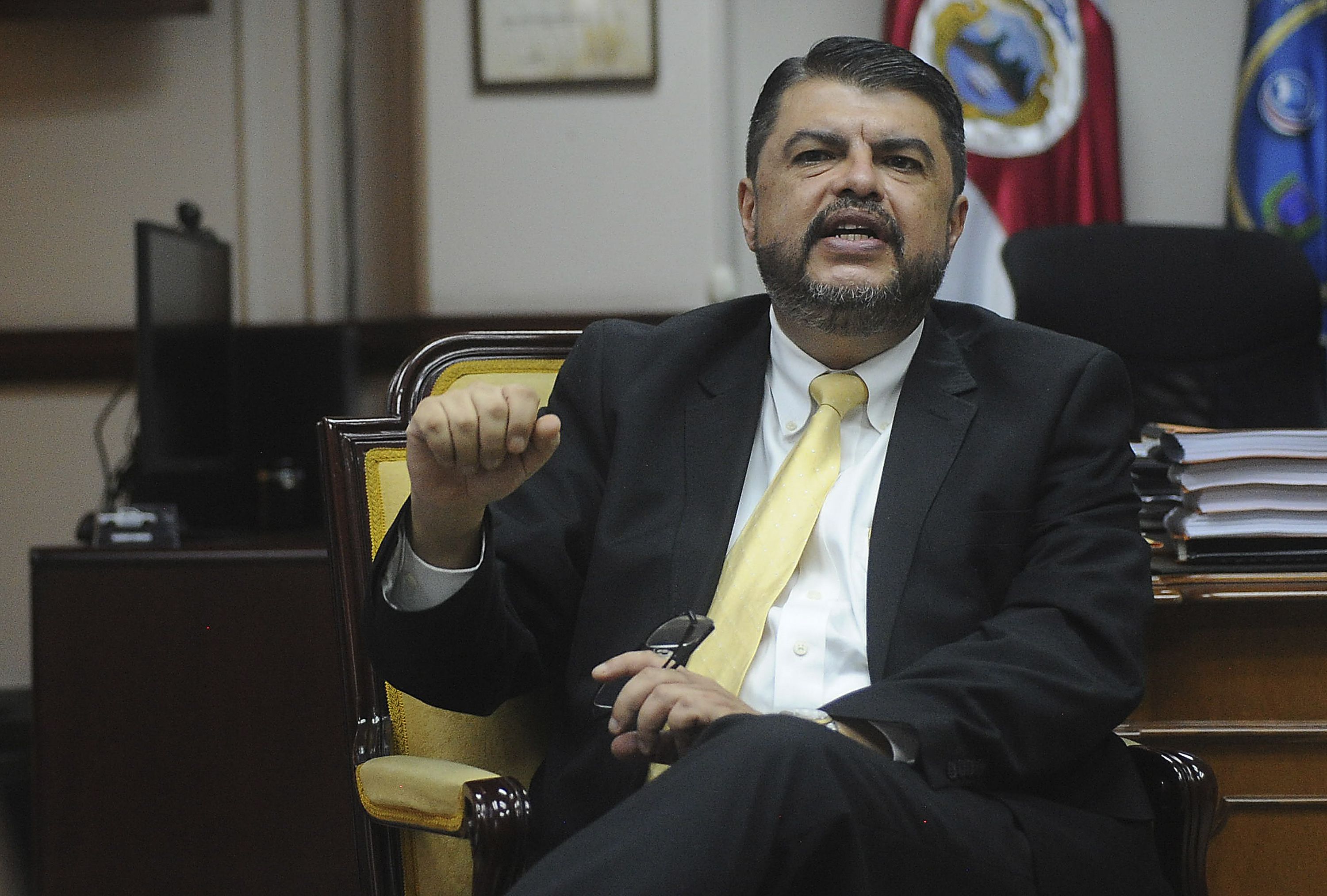 Mario Zamora, ministro de Seguridad, negó que la Fuerza Pública haya entrenado en la finca vinculada al empresario detenido, Allan Pacheco Dent. Foto: 
