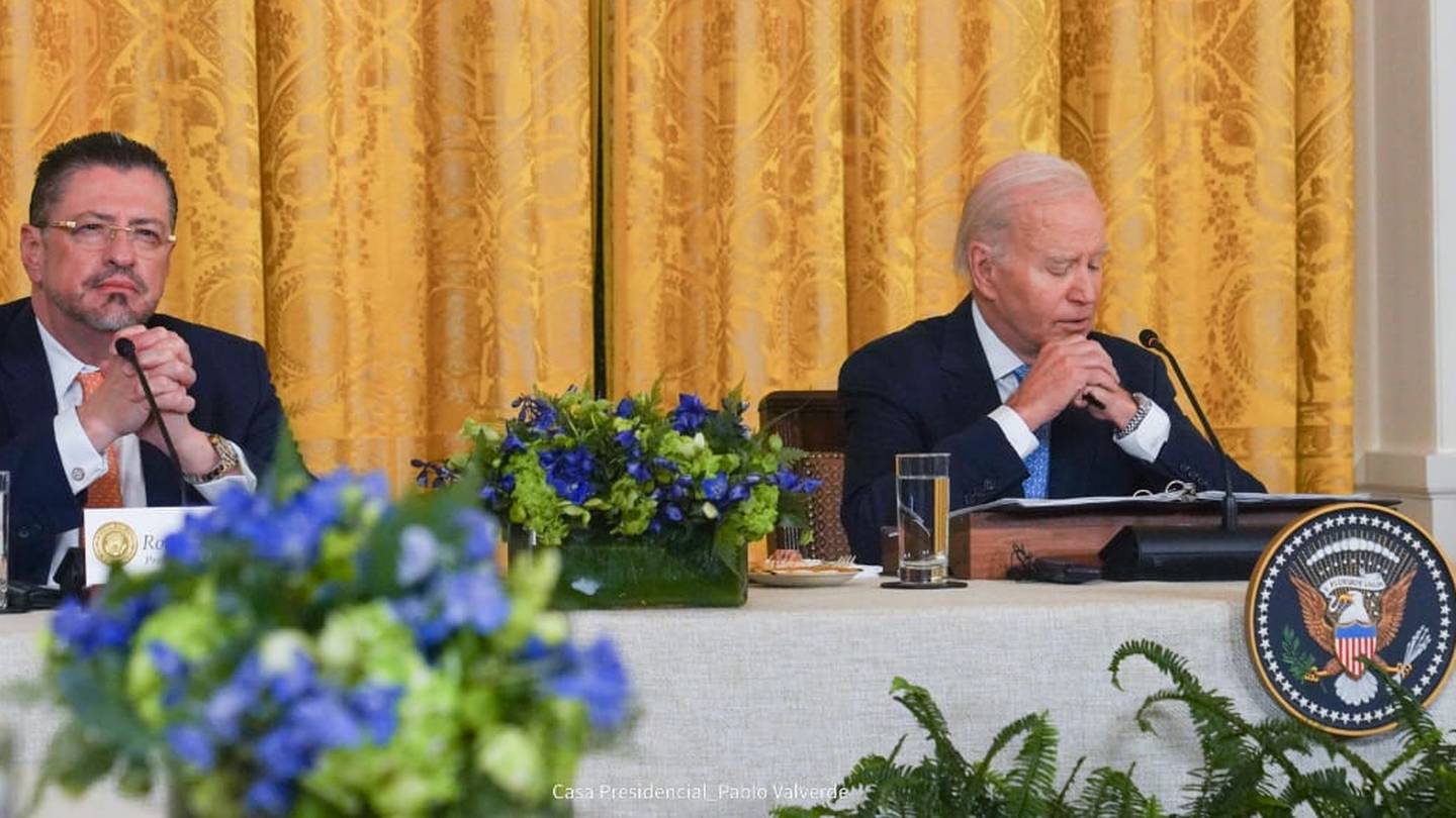 Joe Biden preside la Cumbre de la Alianza de las Américas para la Prosperidad Económica (APEP), junto a Rodrigo Chaves, presidente de Costa Rica