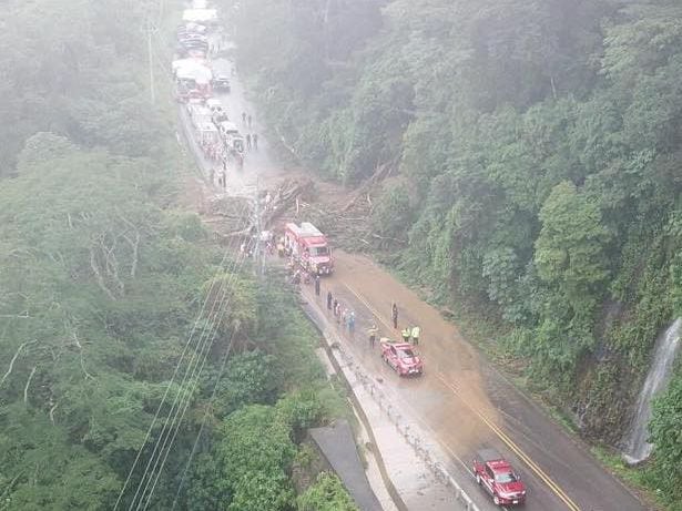 Imagen de las labores de rescate en el lugar de la tragedia en Cambronero, el pasado 17 de setiembre. Fotografía: