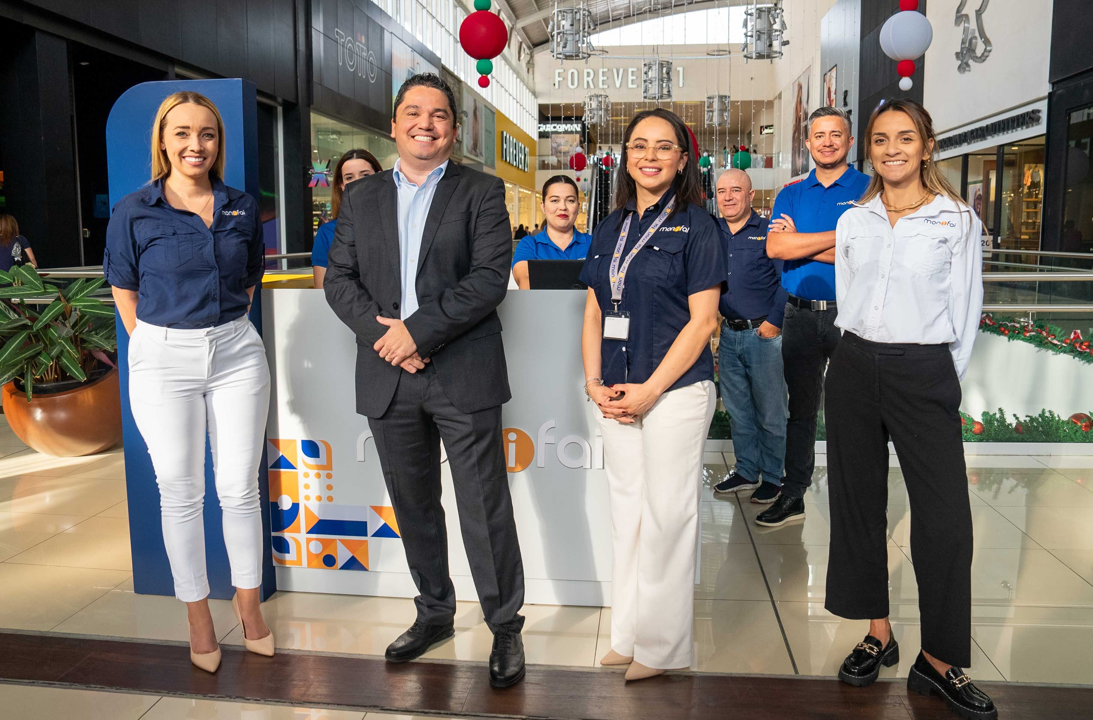 Monifai inaugura su primer quiosco de atención al cliente en Costa Rica