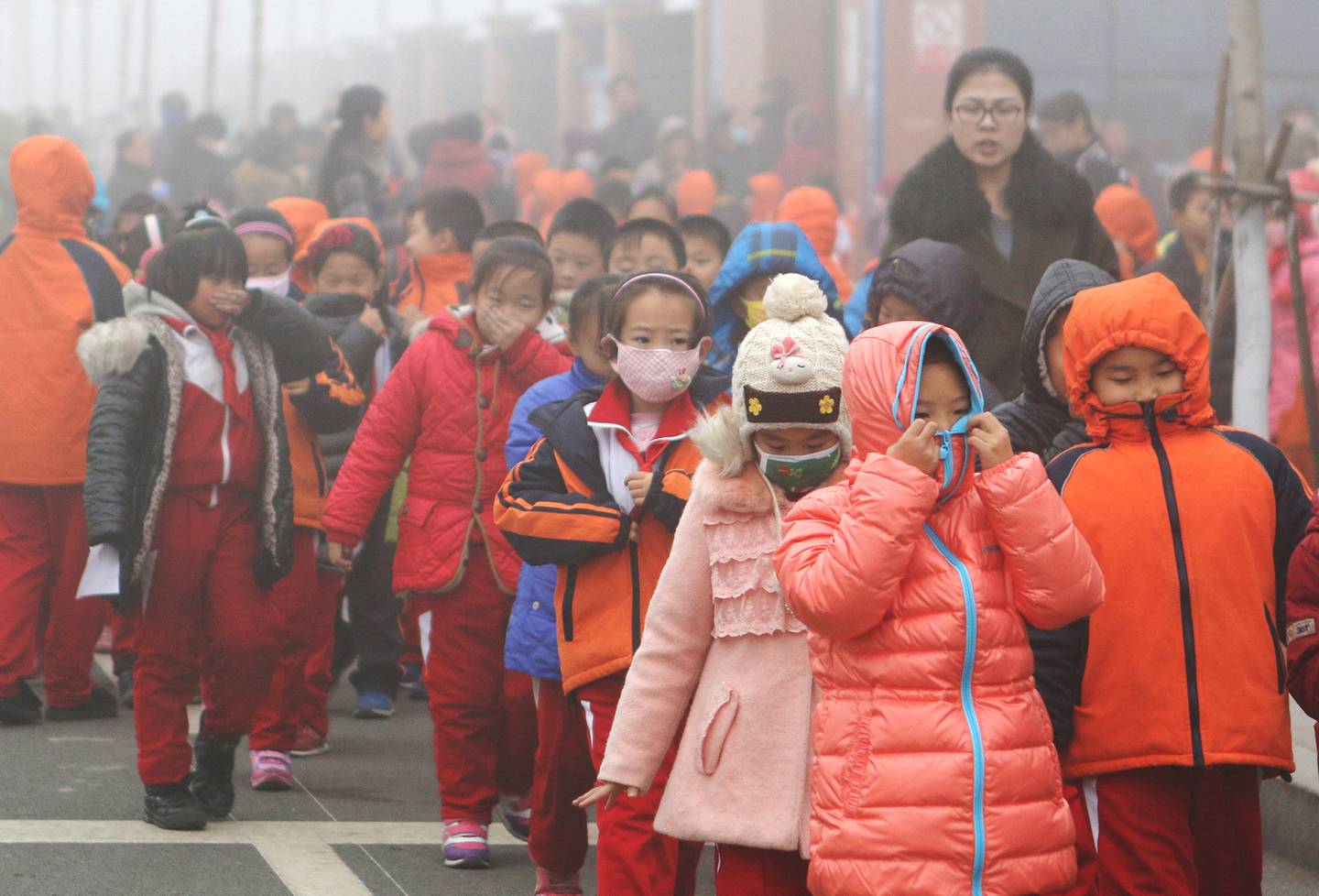 Al Menos 10 Ciudades Chinas En Alerta Roja Por Contaminación Atmosférica La Nación 7564