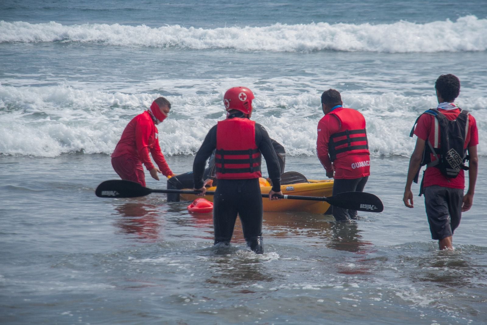 Un turista estadounidense falleció por ahogamiento la tarde del miércoles en Playa Matapalo, ubicada en Savegre de Quepos. Foto con fines ilustrativos. 
