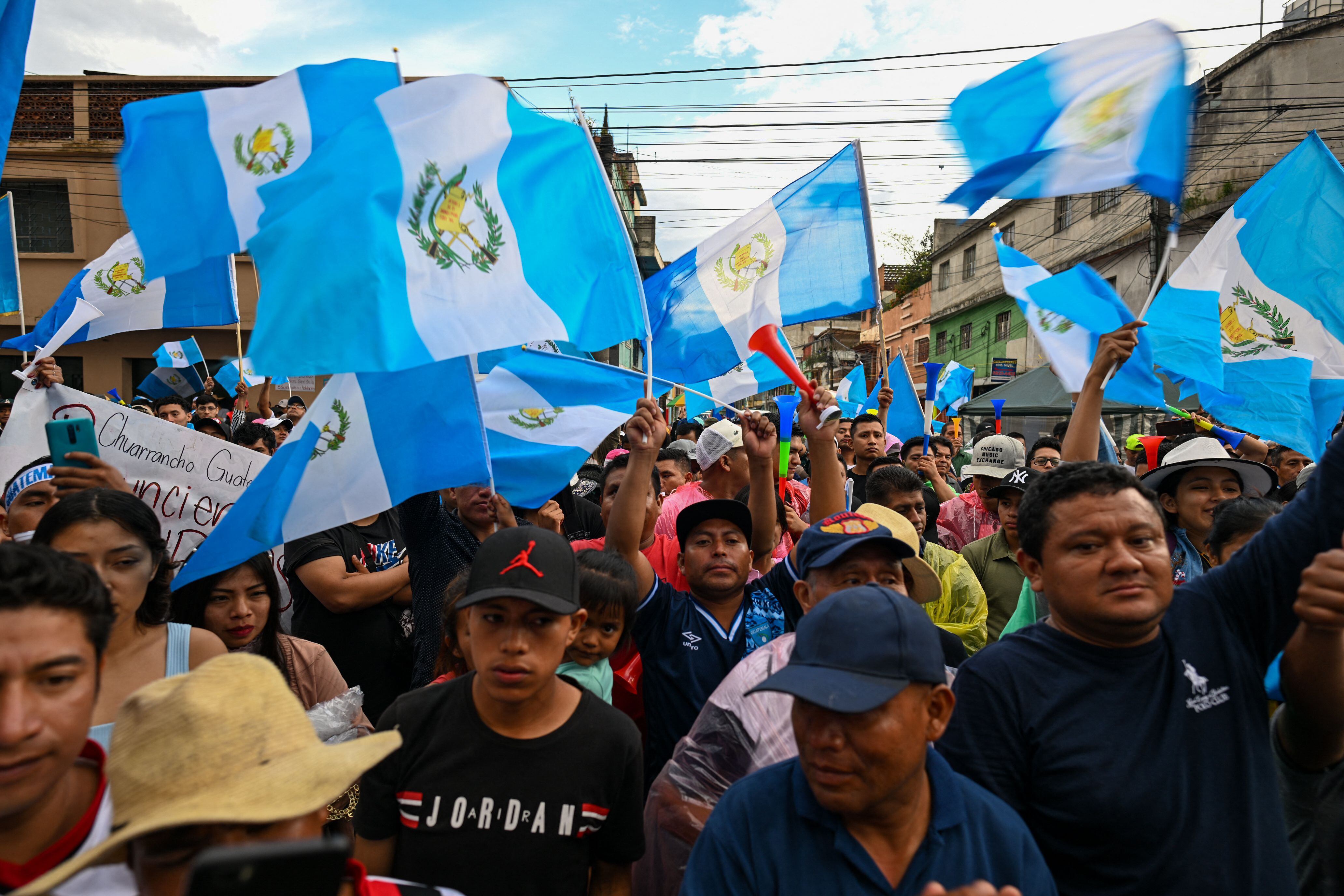 El jefe de la diplomacia estadounidense para América Latina, Brian Nichols, viajará a Guatemala y El Salvador del 23 al 27 de octubre, donde mantendrá conversaciones con el presidente electo Bernardo Arévalo sobre el proceso de “transición” en medio de la crisis política del país.
