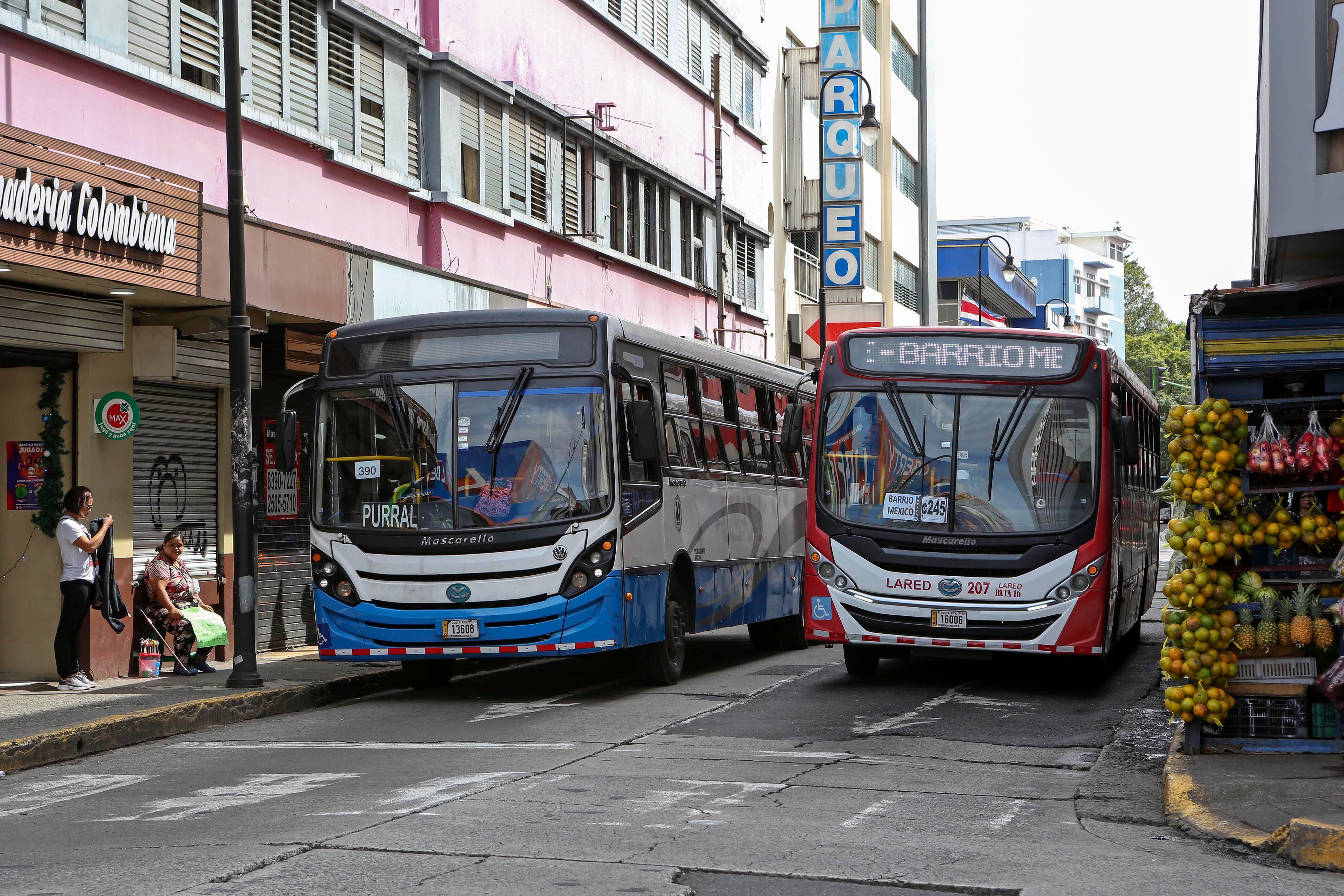 Las normas de calidad del 2020 comprenden toda modalidades de transporte público de pasajeros (autobús, taxi, ferrocarril, cabotaje). Aresep apoya imponerlas de forma obligatoria primero en autobuses. 