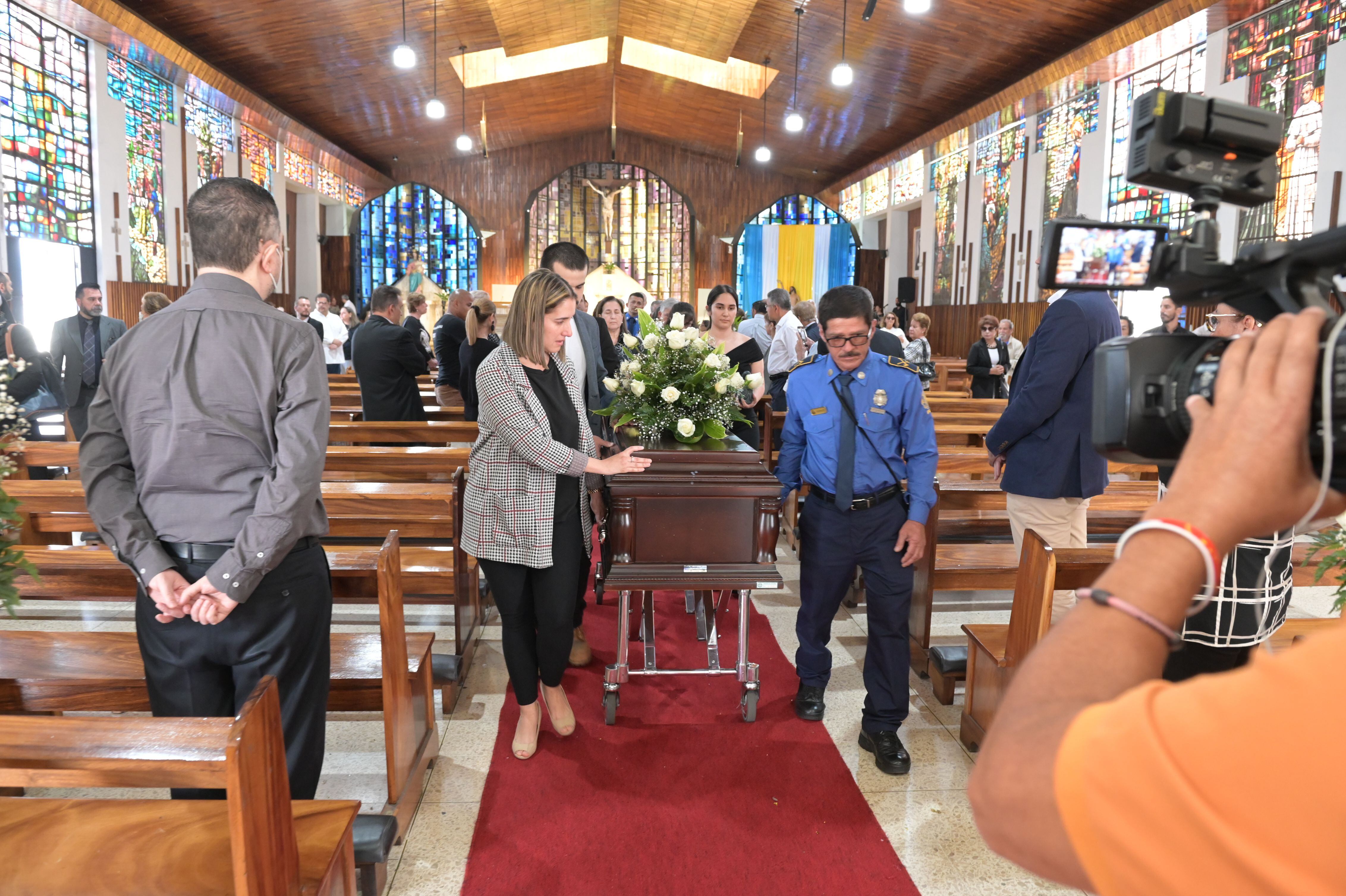 El funeral de doña Inés Sánchez se realizó el pasado domingo.  Foto: Albert Marin
