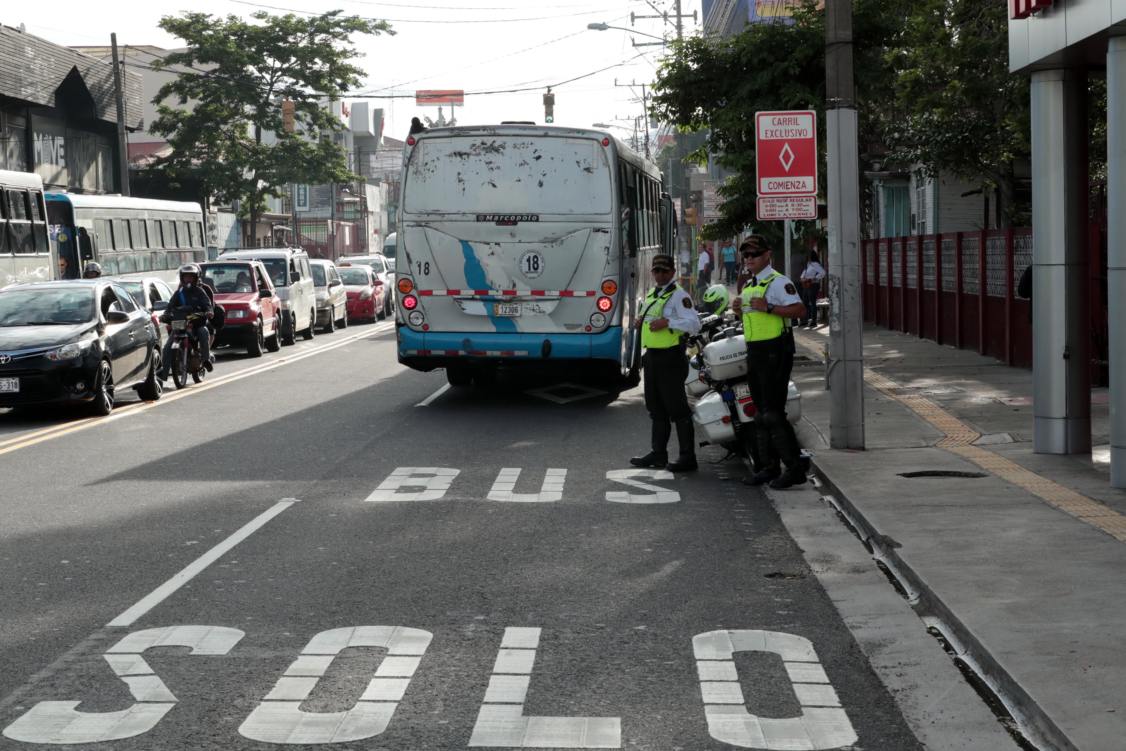 MOPT exige a buseros ordenar sus rutas para renovar concesiones en 2021 |  La Nación