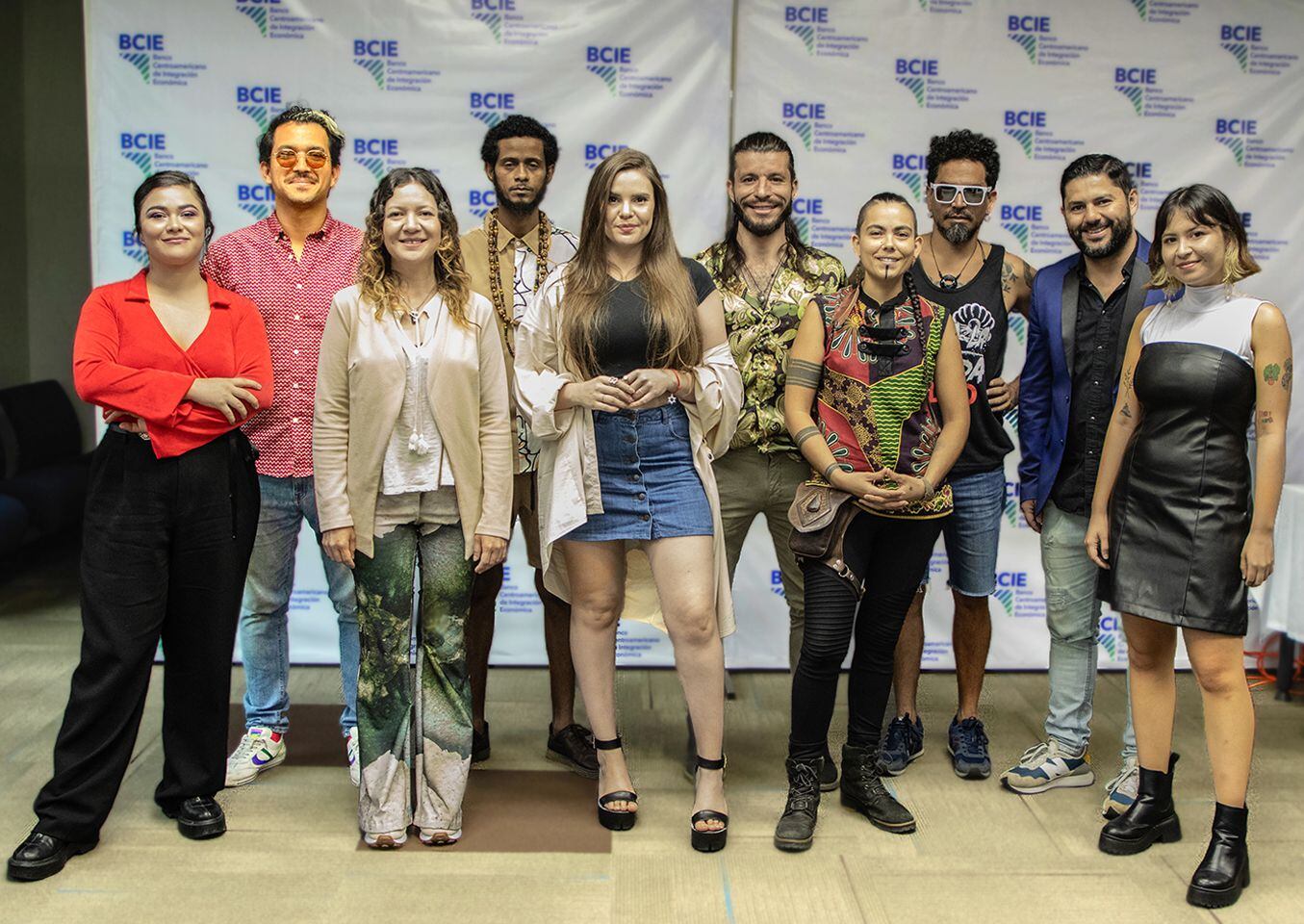 La variedad de géneros y sonidos de las canciones finalistas del Festival Nacional de la Canción Costa Rica, demuestra la riqueza musical de nuestro país. Estos son los finalistas del concurso.