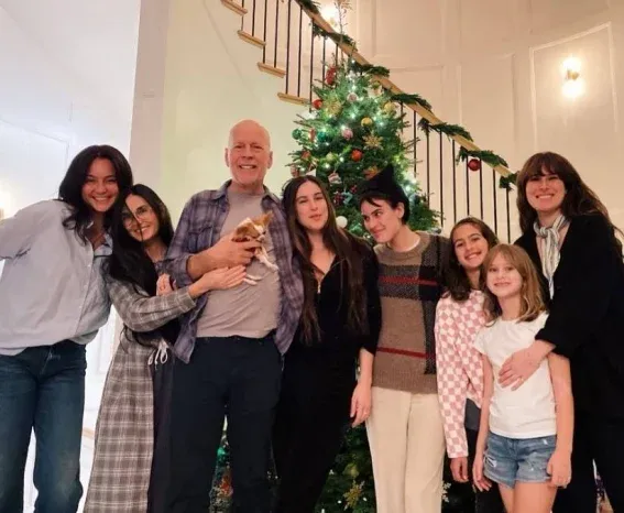 Bruce Willis con su familia. 