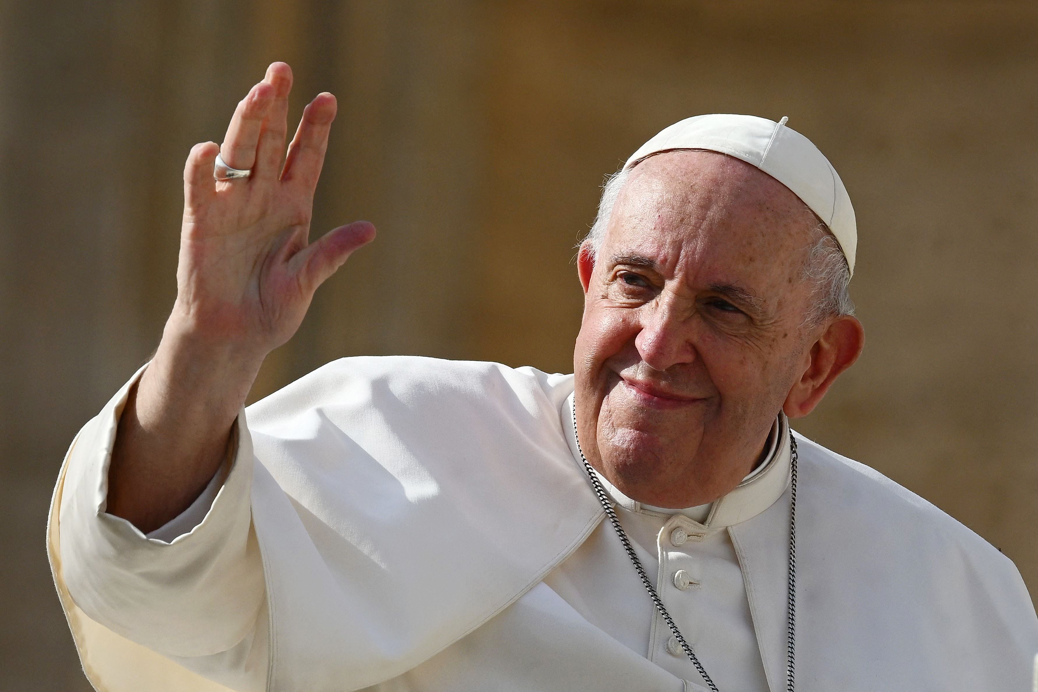 Papa Francisco acude con un programa cargado para este viaje de cinco días, el 42º desde su elección en 2013.