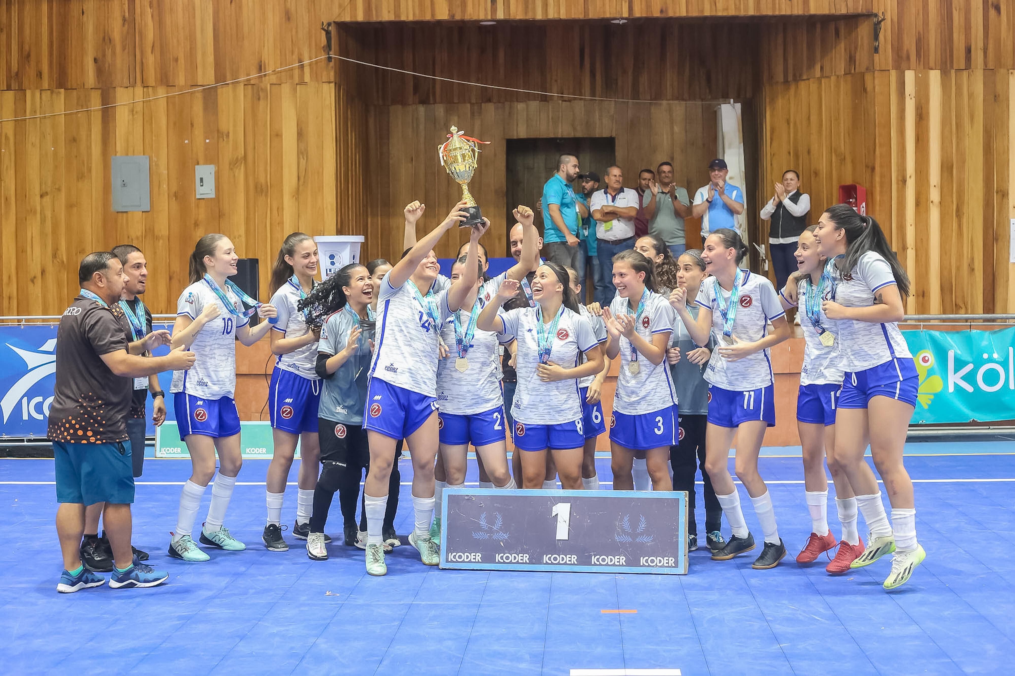 Zarcero se coronó campeón de futsal femenino por tercera vez en la historia de los Juegos Nacionales. Fotografia: Brendy Núñez