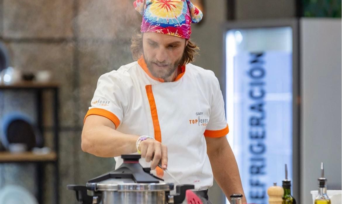 El actor Gary Centeno ha participado en otros 'reality shows' como 'Survivor' y ahora muestra sus dotes culinarios en el concurso 'Top Chef VIP' de Telemundo.
