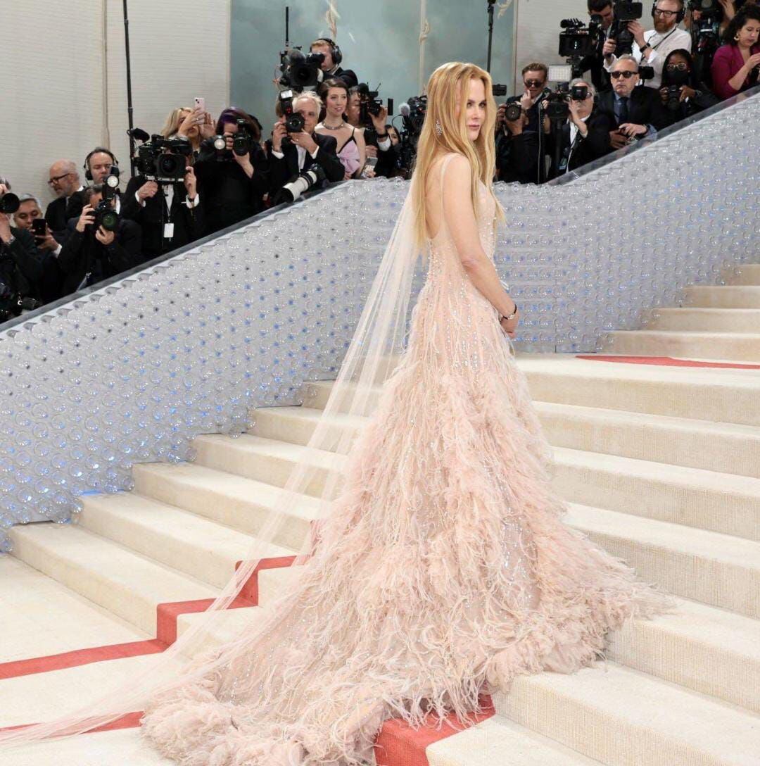 Nicole Kidman nunca falla. Con su vestido Chanel,  mostró que se mantiene tan elegante como cuando irrumpió en la esfera mediática, hace casi tres décadas.