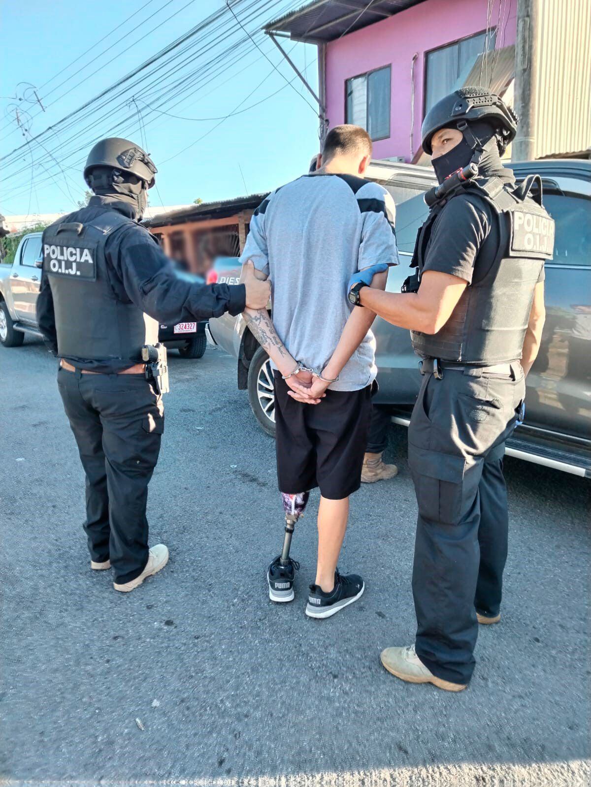 Sospechosos de amenazas agravadas y portación de arma son detenidos en Puntarenas 