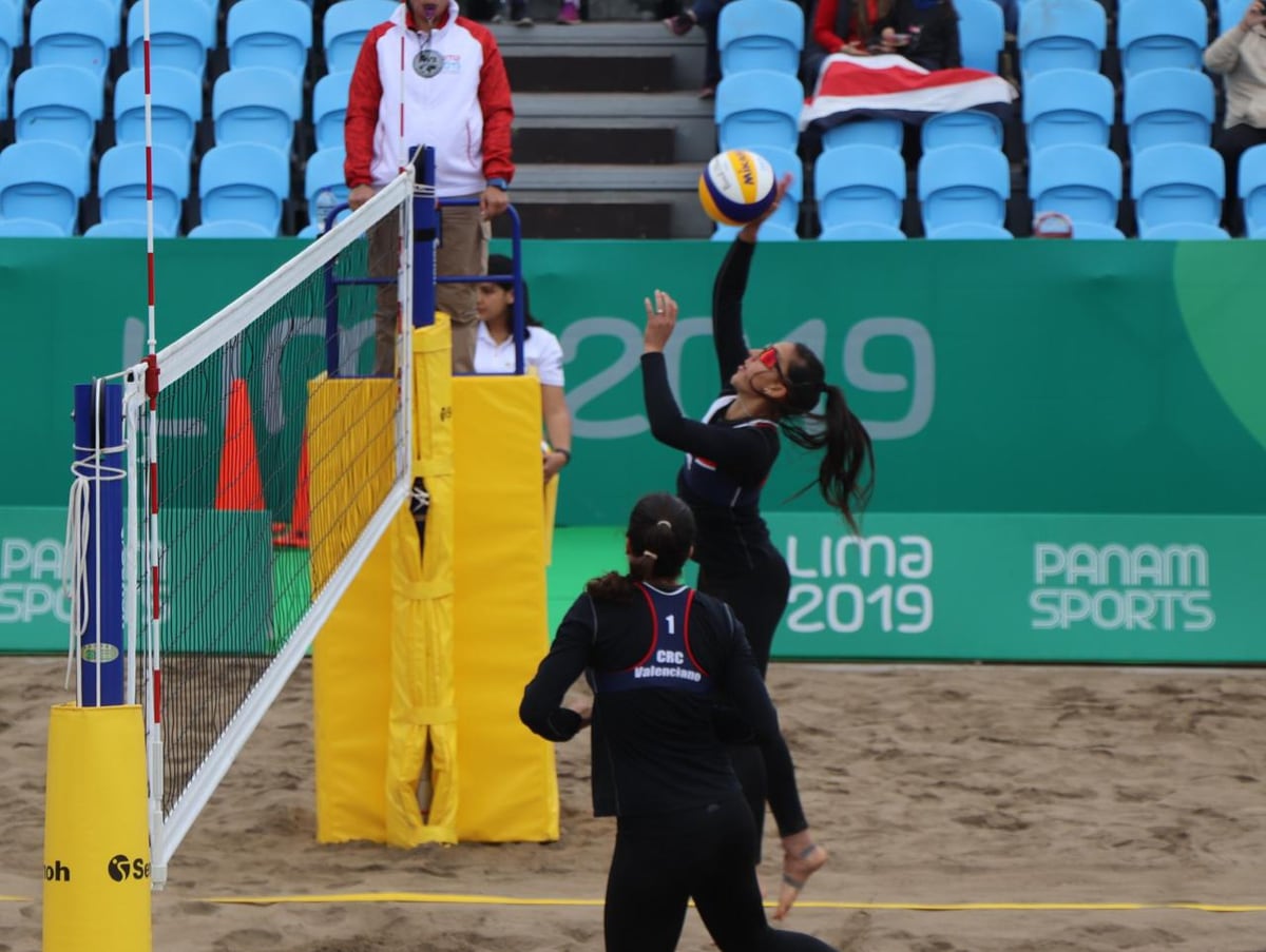 Voleibol de playa femenino pasa a cuartos de final en Juegos Panamericanos La Nación