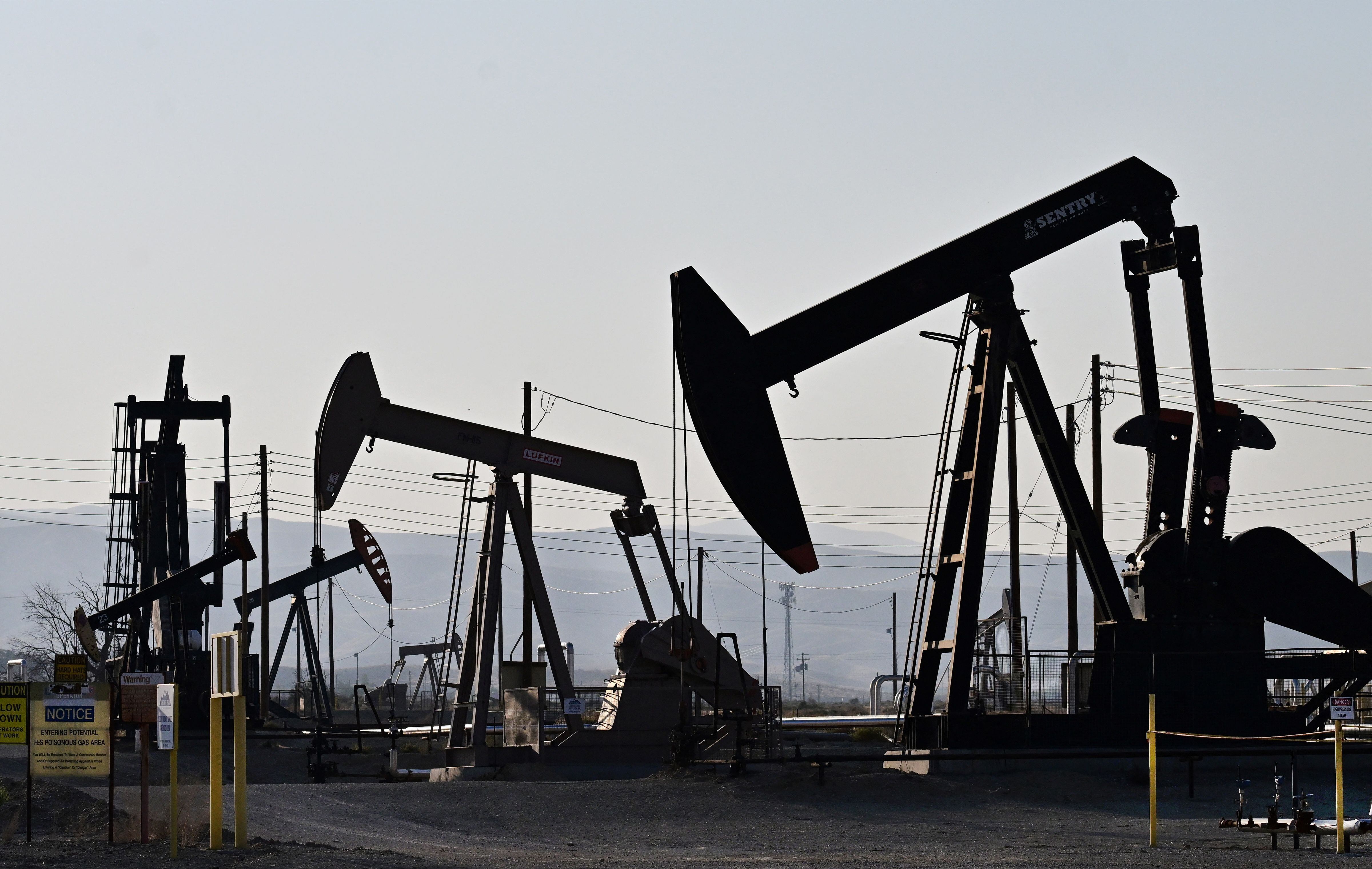 Fuerte e inesperada caída de reservas de petróleo en Estados Unidos
