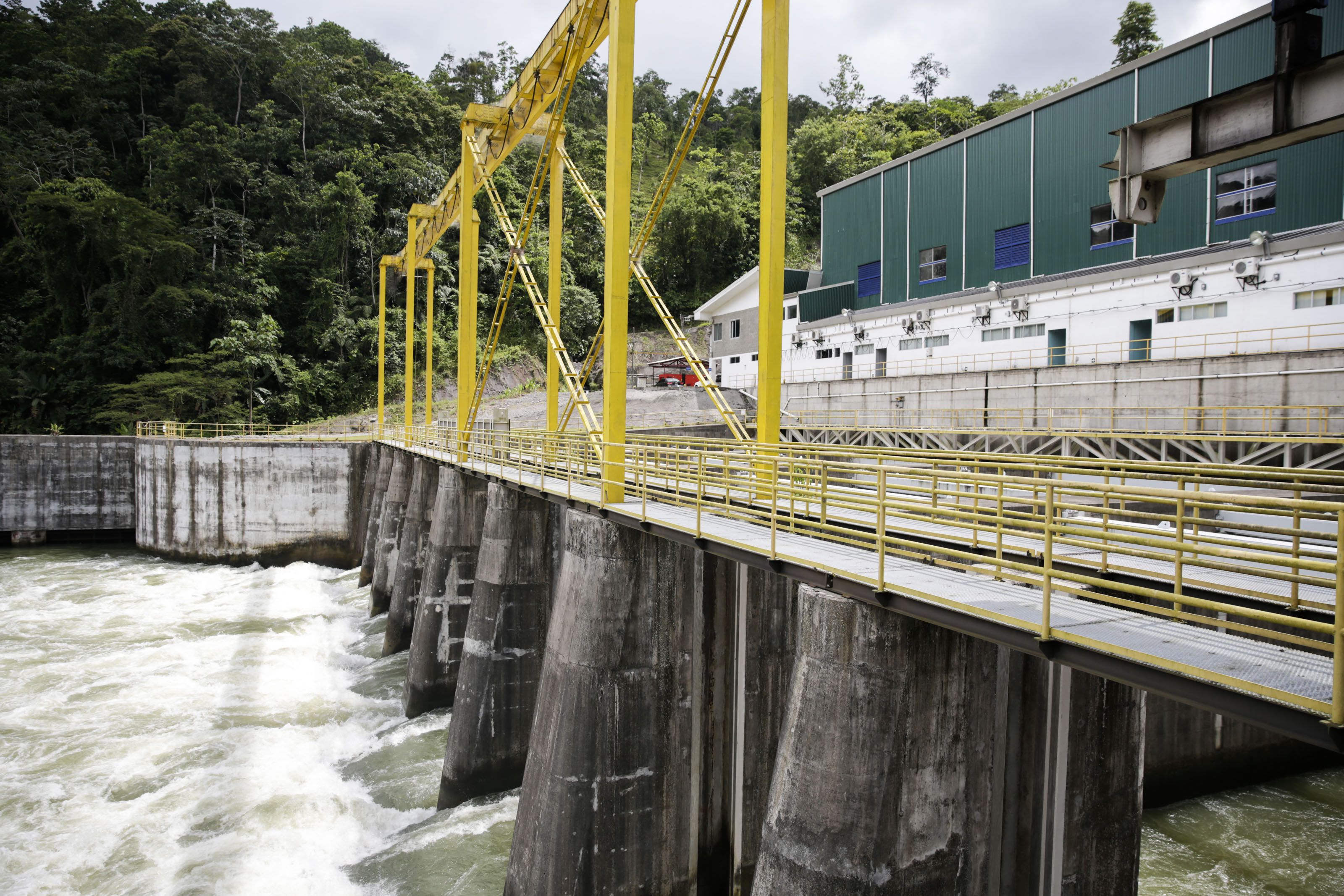 La planta hidroeléctrica Reventazón fue inaugurada en setiembre del 2016 y se localiza en Siquirres, Limón. Fotografía: