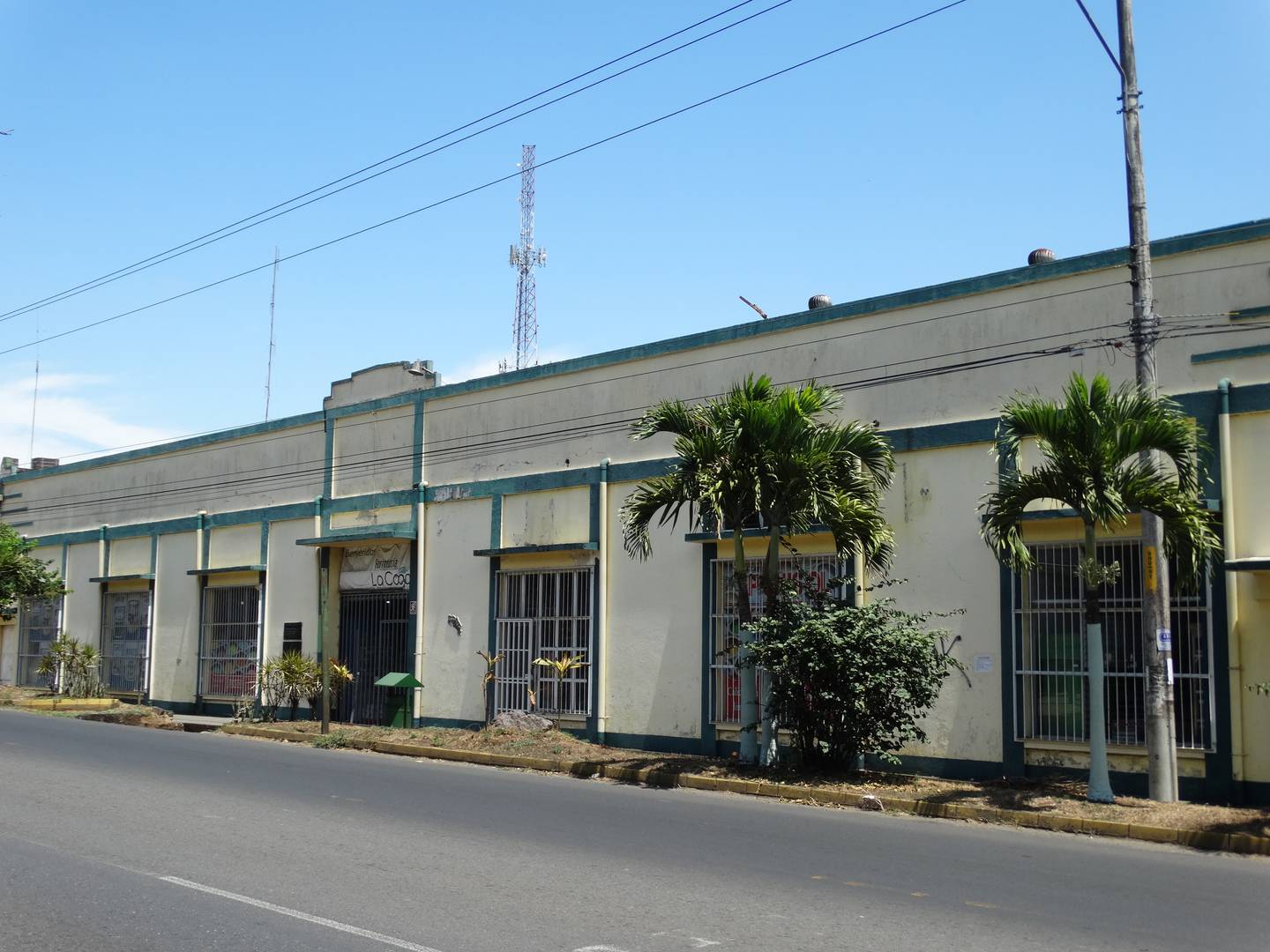 Esta es la fachada de la antigua Cooperativa Tabacalera de Palmares.

Fotografía: Centro de Patrimonio