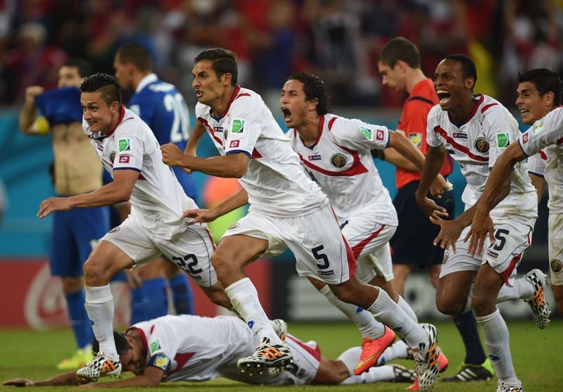 Costa Rica celebró al máximo la tanda de penales en que salió victoriosa ante Grecia en el Mundial Brasil 2014.  Todos los jugadores vivieron con intensidad los tiros de pena máxima.