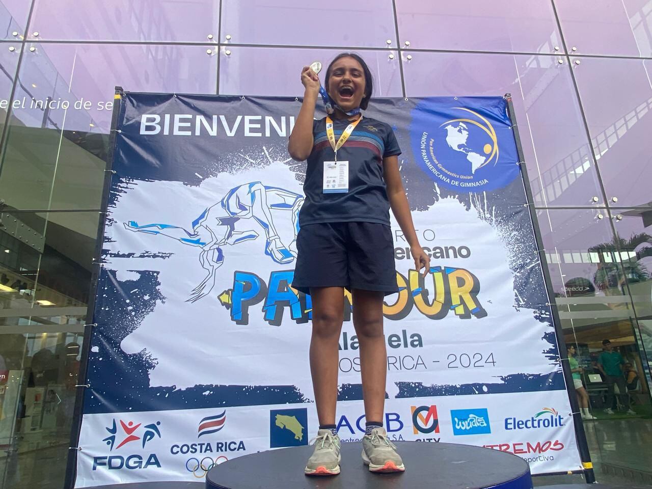 Emma Camacho se coronó campeona continental de la categoría Junior Speed, de la segunda edición del Abierto Panamericano de Parkour 2024, que se realiza Alajuela. Cortesía Olman Mora