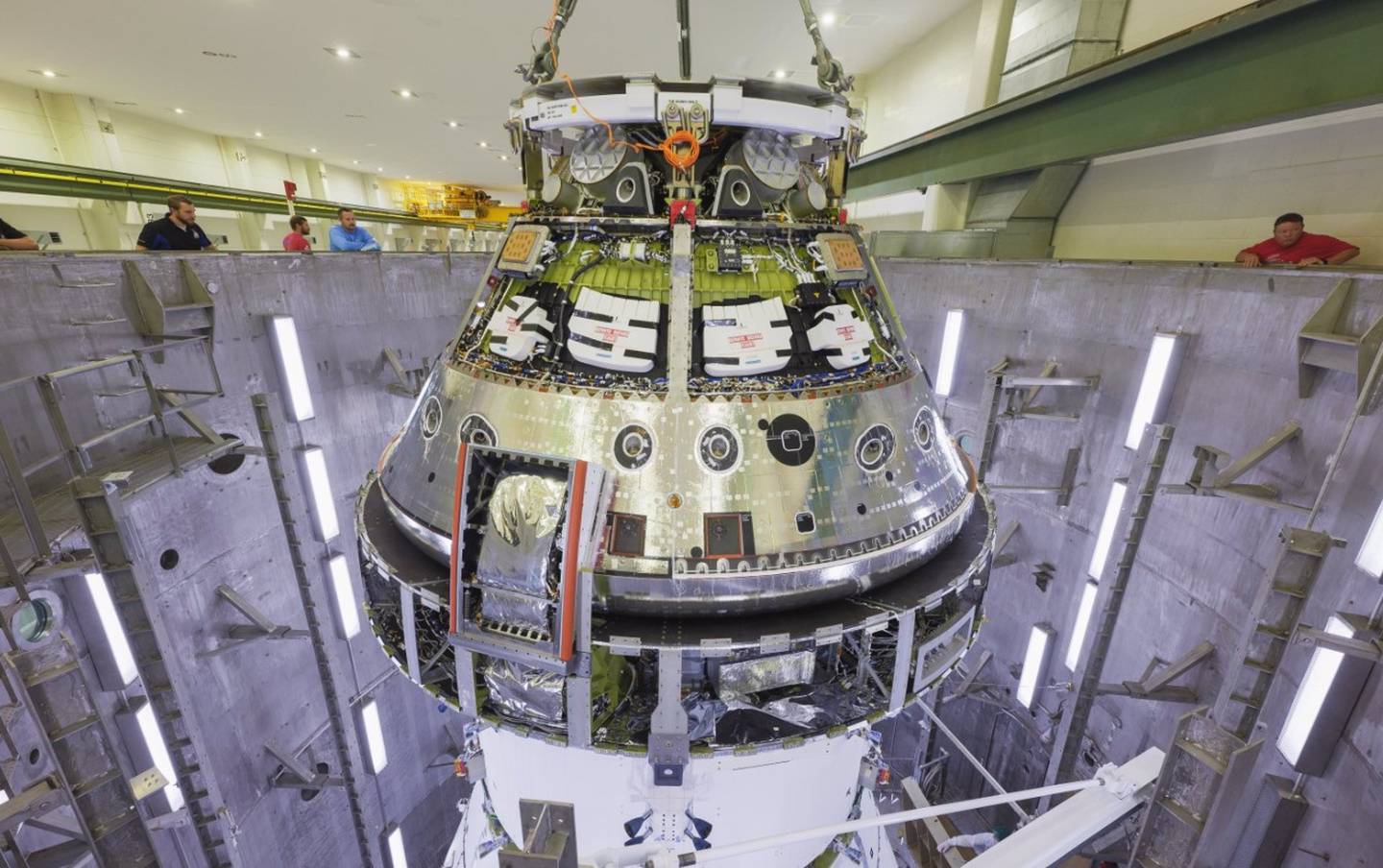 NASA completa pruebas críticas de la nave Orion para Artemis II, garantizando su seguridad para futuras misiones lunares.