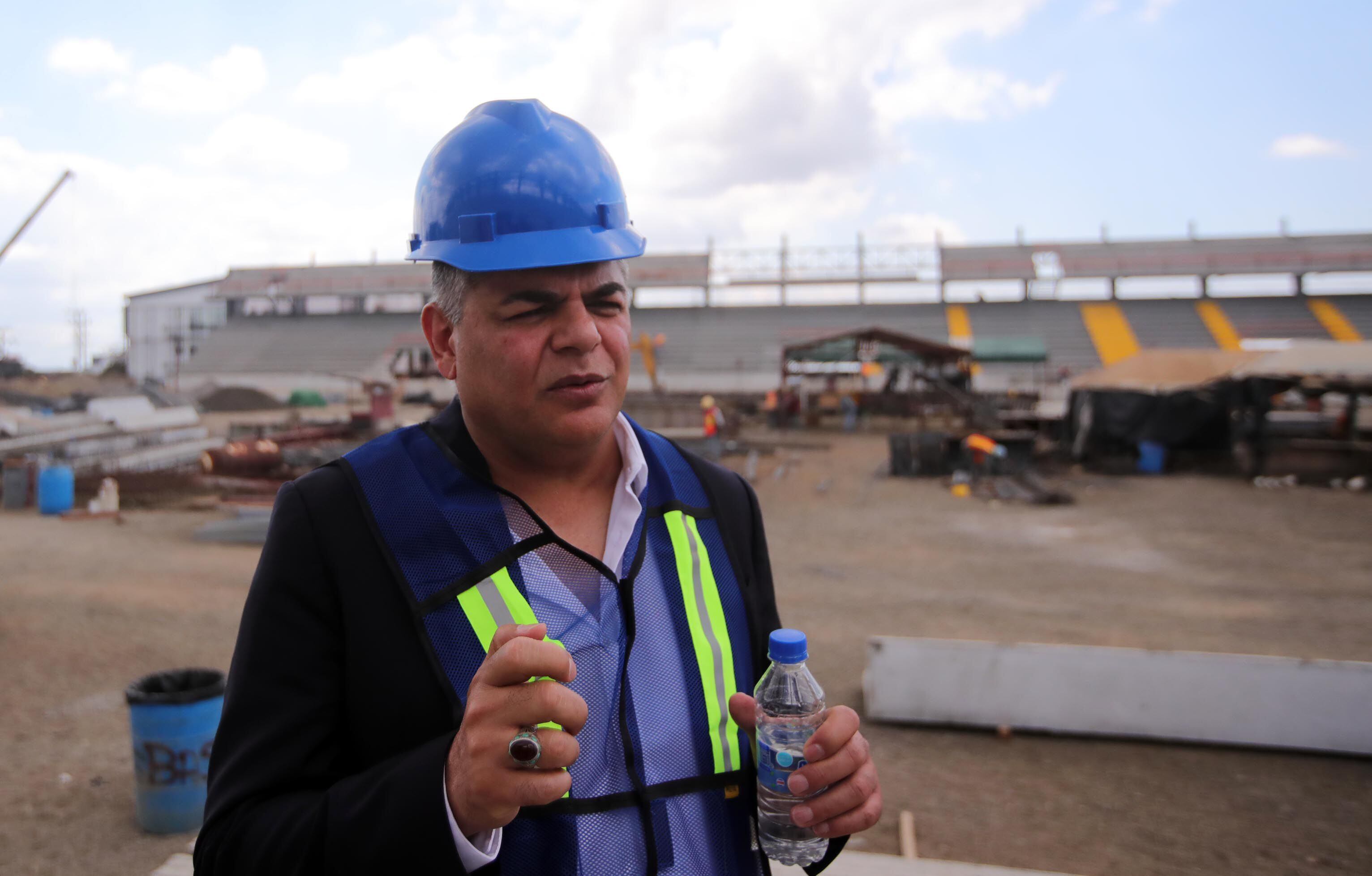 Aquil Alí, vicepresidente de Fuerza Herediana, presentó los avances del nuevo estadio Eladio Rosabal Cordero, el pasado lunes. 