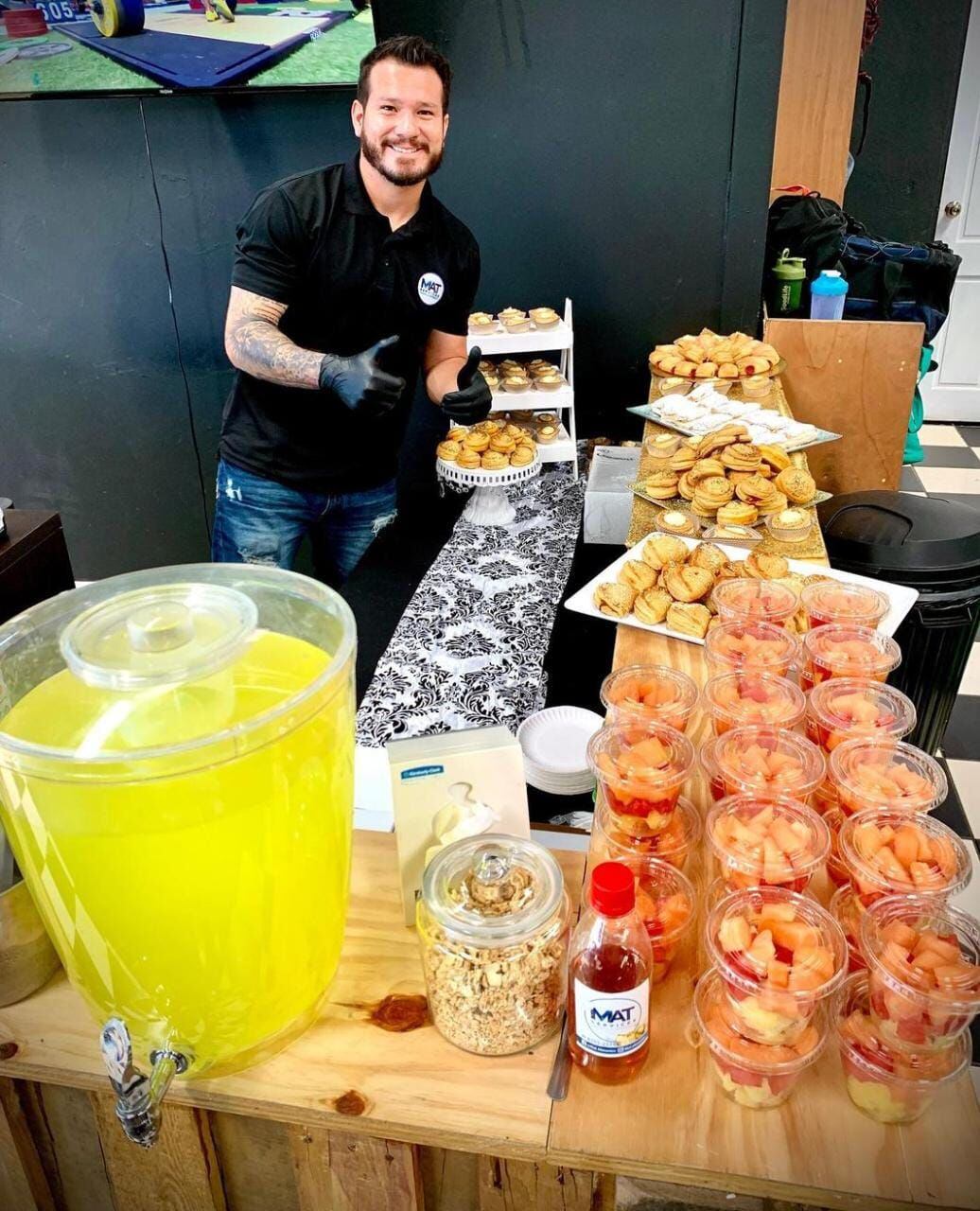 El jugador Jorge Alejandro Castro se declara fan de la buena comida y los sándwiches no pueden faltar en su menú. Instagram.