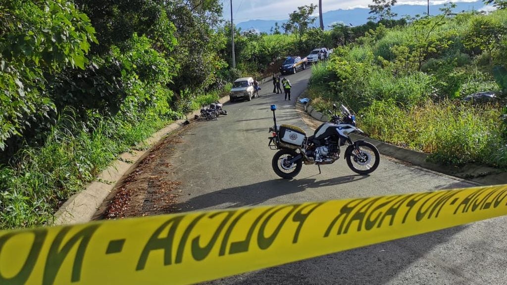 El accidente ocurrió pasadas las 6 p. m. en el distrito Daniel Flores de Pérez Zeledón. (Imagen con fines ilustrativos). Foto: Mario Cordero.