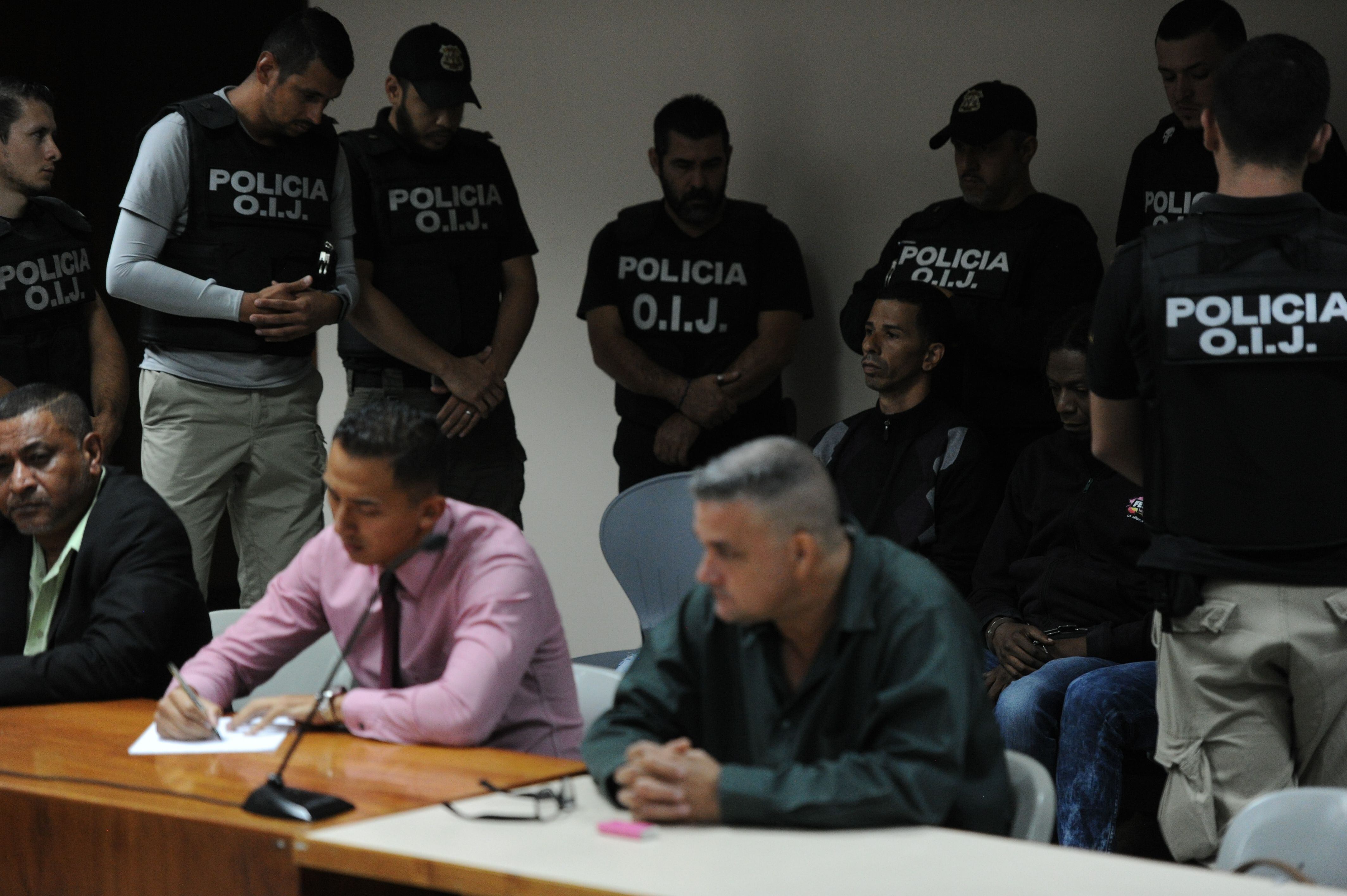 Sentado en la fila de atrás aparece de primero a la izquierda Danny Hernández Fernández, alias Ratón. Foto/ Archivo/ Melissa Fernández.