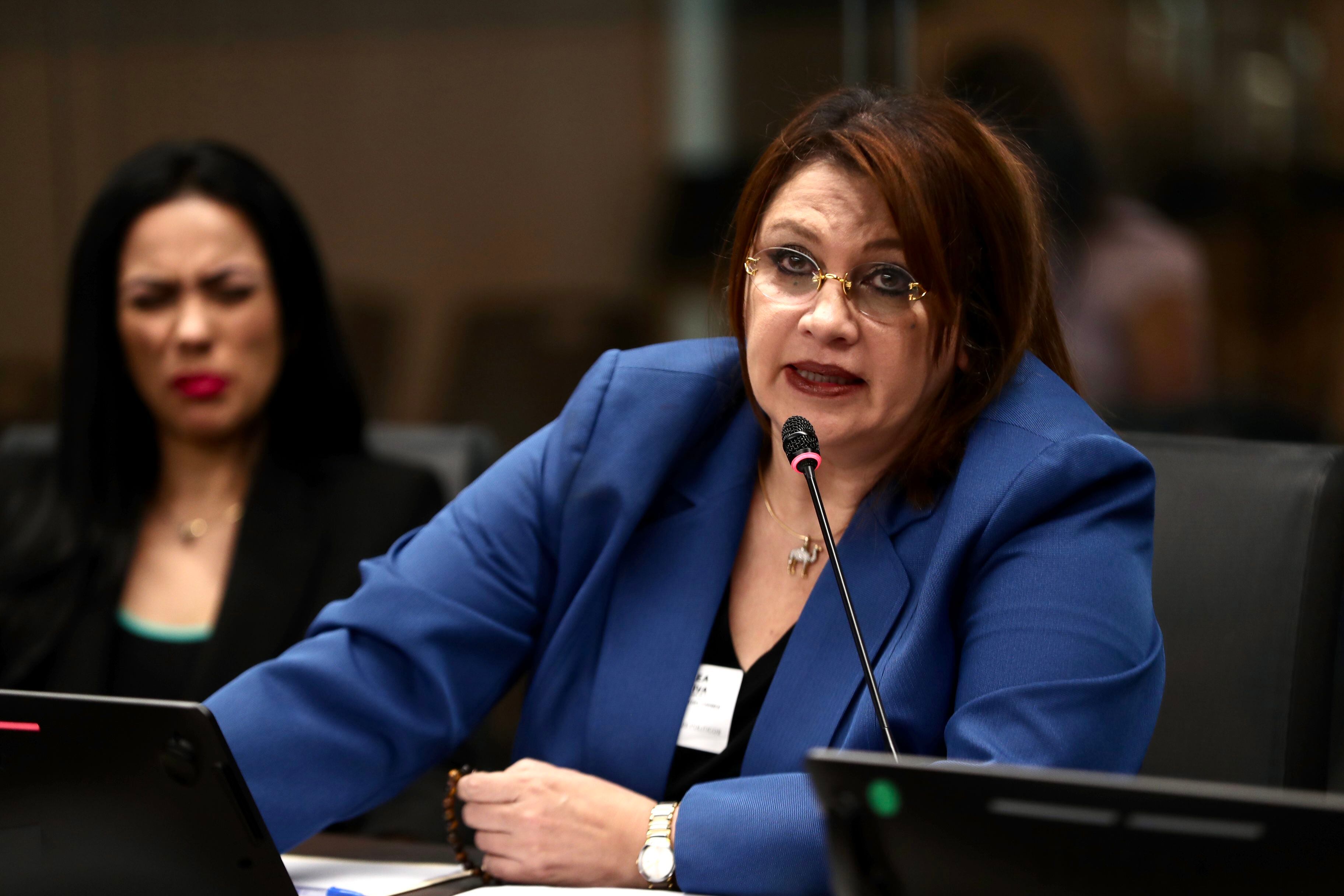 Mayuli Ortega, funcionaria de Casa Presidencial, en la Comisión Investigadora de Finanzas Electorales. Foto: 