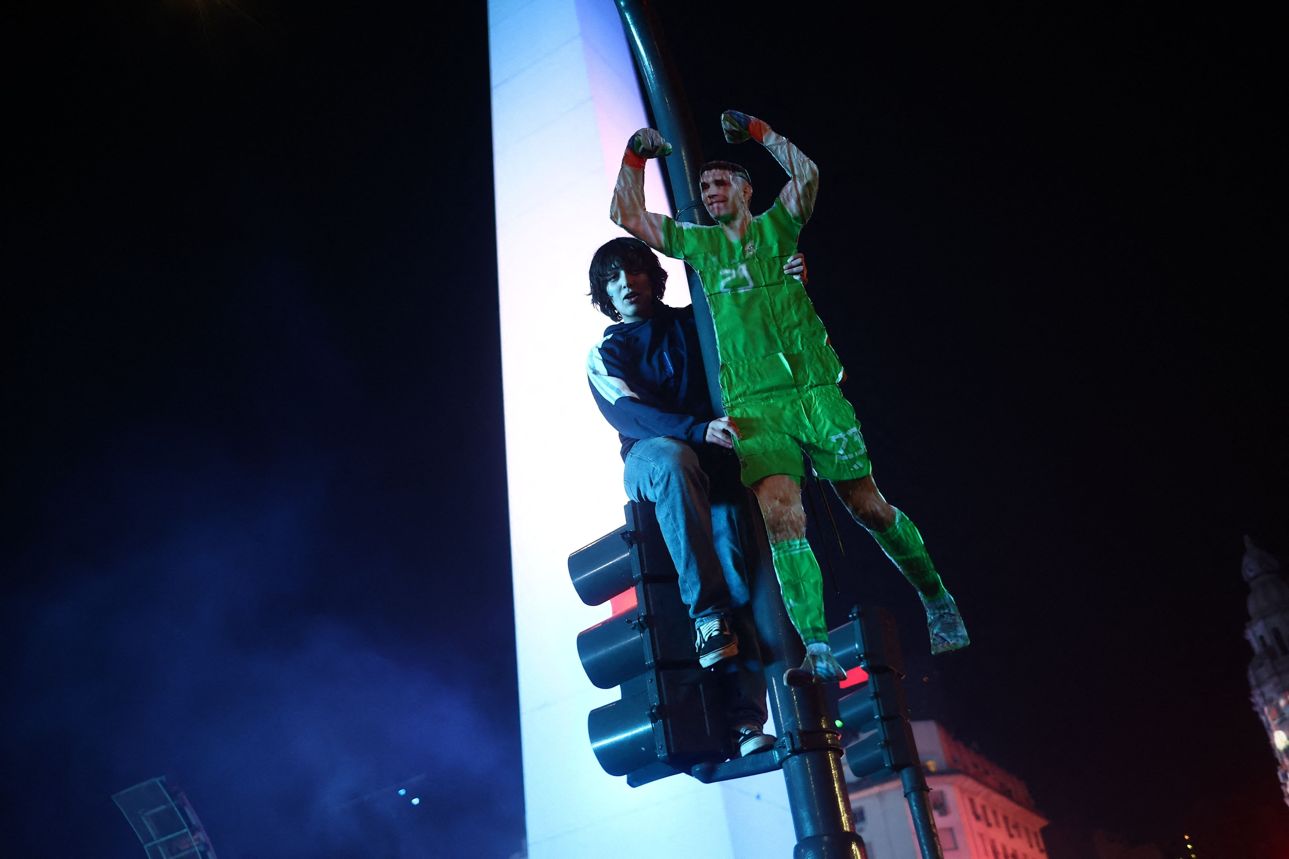 La consagración de la selección argentina como bicampeona de la Copa América desató celebraciones en el Obelisco, con cánticos y caravanas.