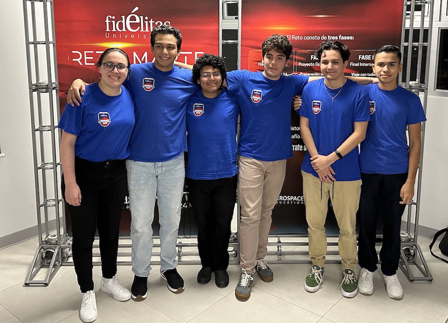 Los vencedores. Sofía, Santiago, Gabriel, Allan, Alejandro y José Mario se convirtieron en los vencedores de la primera edición del Reto Marte Costa Rica.