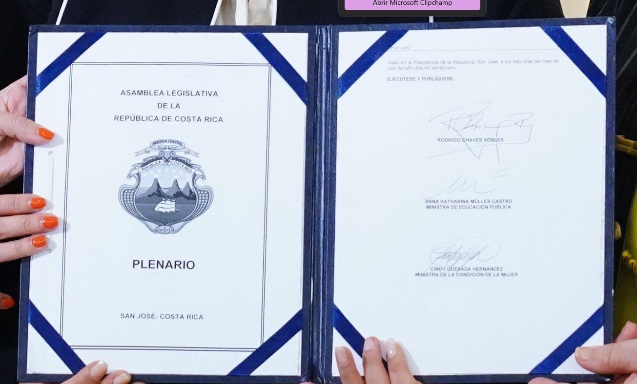 Este es el documento en donde Laura Fernández fingió firmar. Ni su nombre ni su firma aparecen. Foto: 