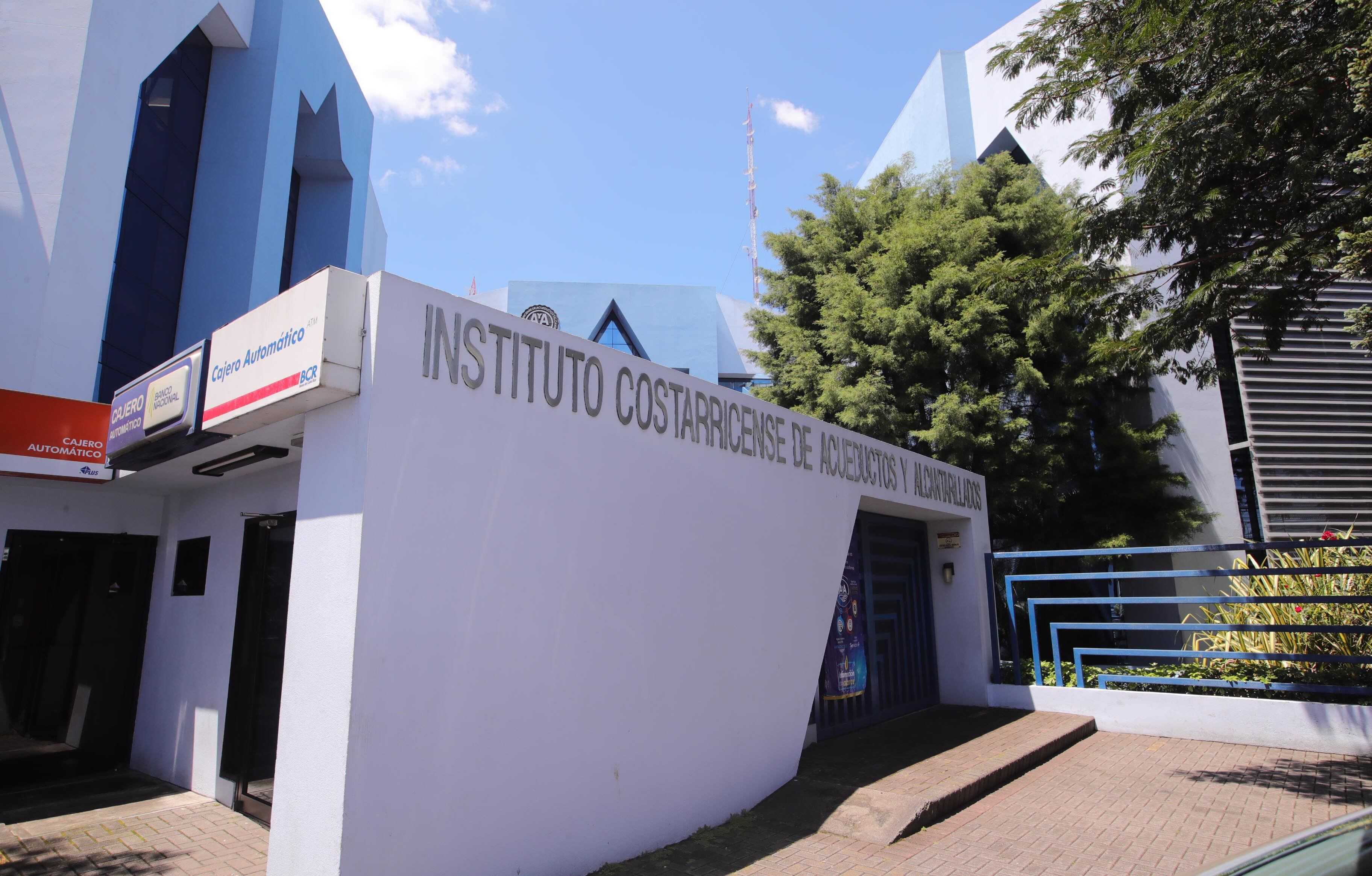 La nueva intervención en el Instituto Costarricense de Acueductos y Alcantarillados (AyA) ocurre en vísperas de cumplirse la mitad del período presidencial.