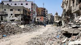 Autoridades descubren 60 cuerpos en Ciudad de Gaza tras retirada israelí