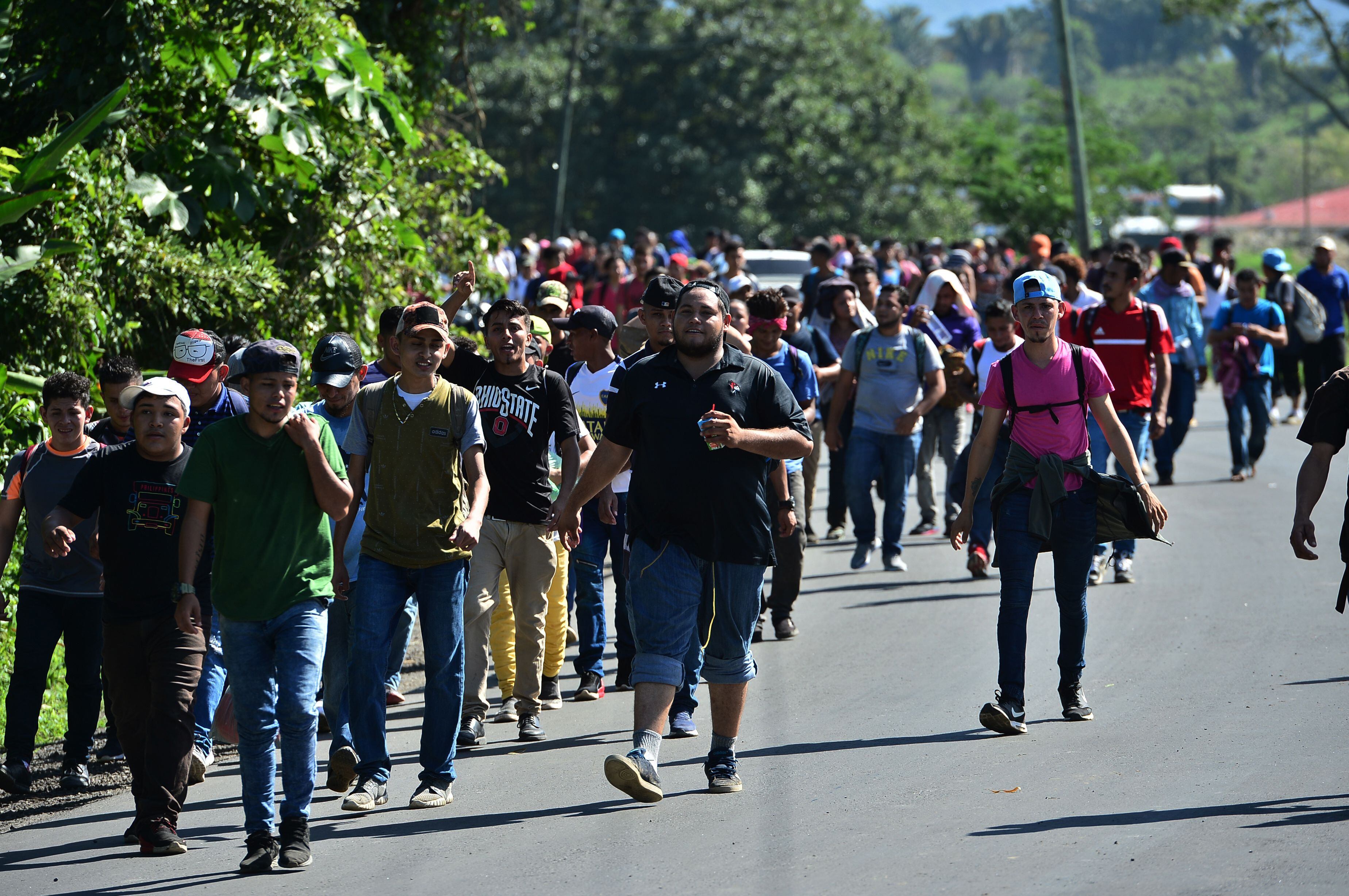 Nueva caravana de migrantes sale de Honduras hacia Estados